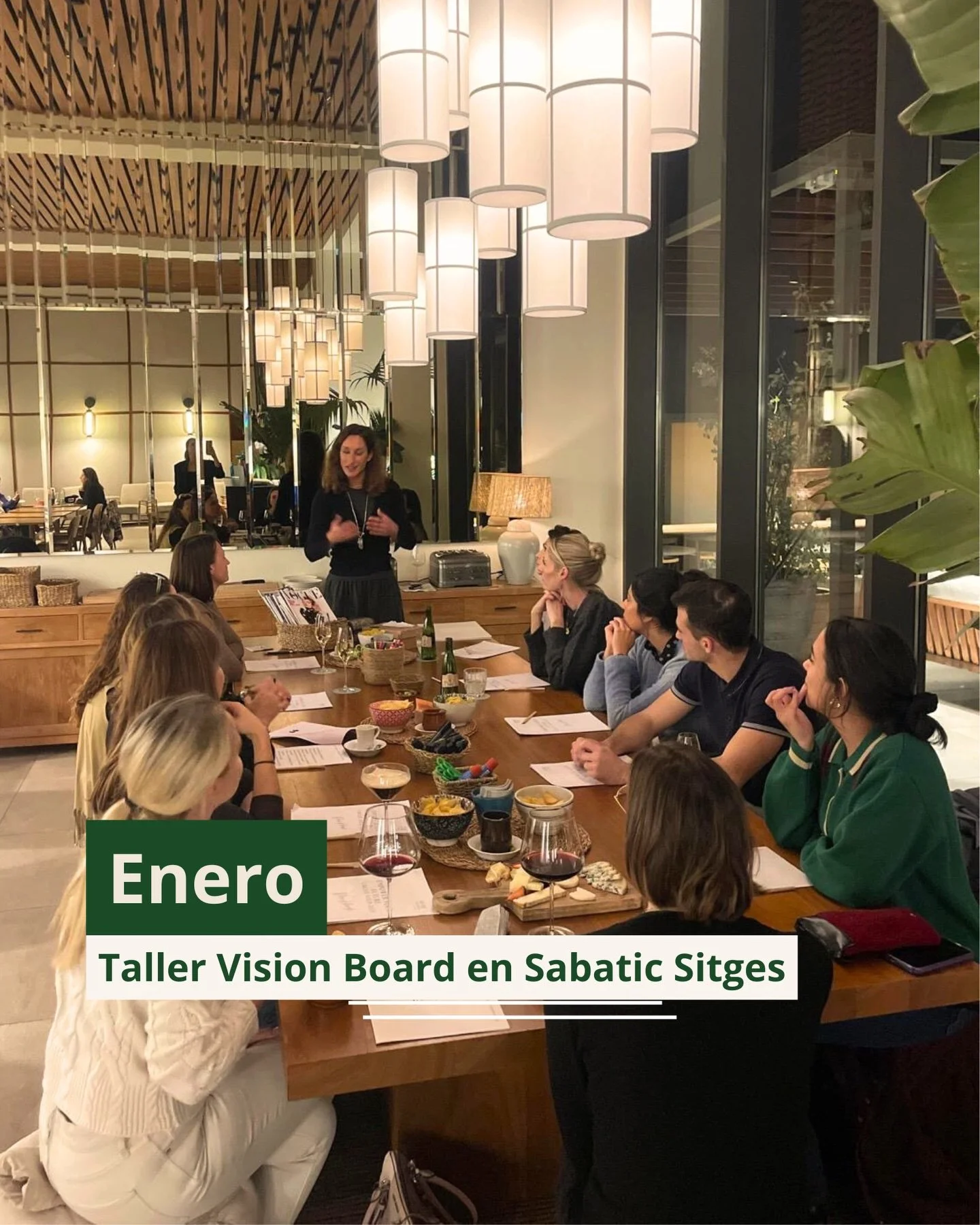 Un a&ntilde;o no se mide solo en meses&hellip; se mide en momentos que te transforman👇🏼

Este fue nuestro 2025: mes a mes, cuerpo a cuerpo, alma con alma✨

1️⃣ ENERO:  Vision Board en Sab&agrave;tic Sitges - Un espacio &iacute;ntimo para visualizar