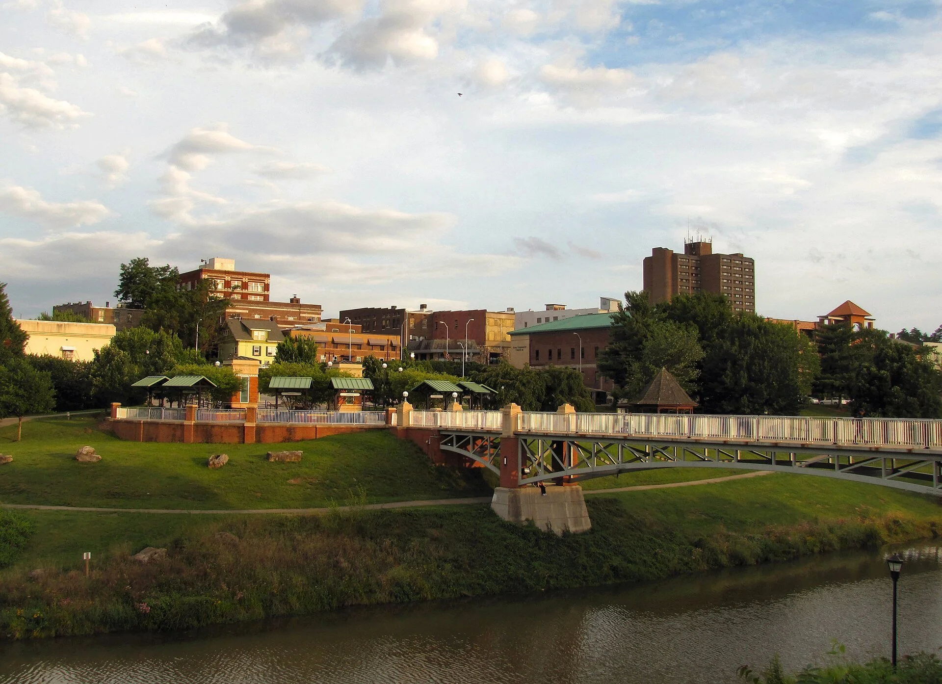 Skyline with Greenbelt Park below.jpg