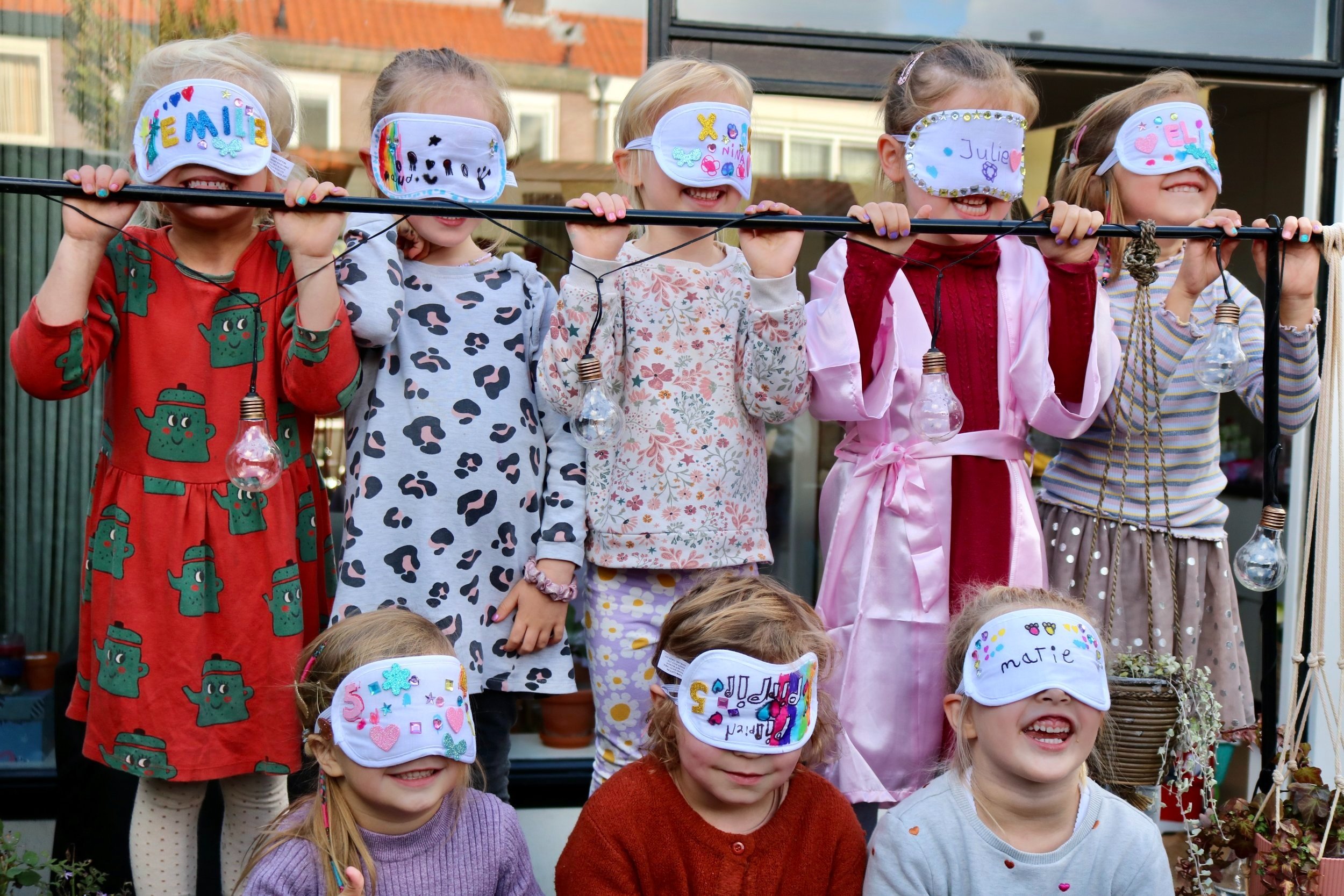 Beautyfeestje+Feestje+thuis+kinderfeestje+thuis+amsterdam+prinsessen+tutten+spa+wellness+feestje+kant-en-klaar+feestje+meisjes+origineel+creatief+knutselen+.jpg