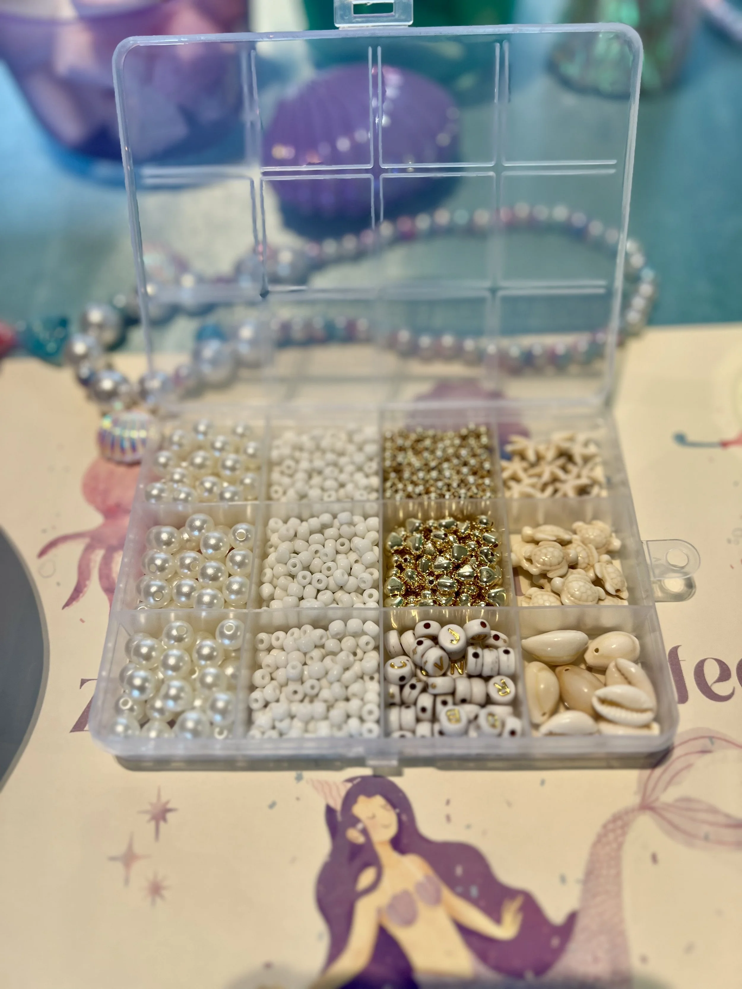 Amstelveen
Diemen
Zaandam (Zaanstad)
Haarlem
Hoofddorp (Haarlemmermeer)
Almere
Purmerend
Hilversum (’t Gooi)
Uithoorn / Aalsmeer
Weesp
Kinderfeestje
Themafeestje
Beauty Zeemeerminnen Prinsessen
Heliumballonnen
Cupcakes
Verkleedkleding