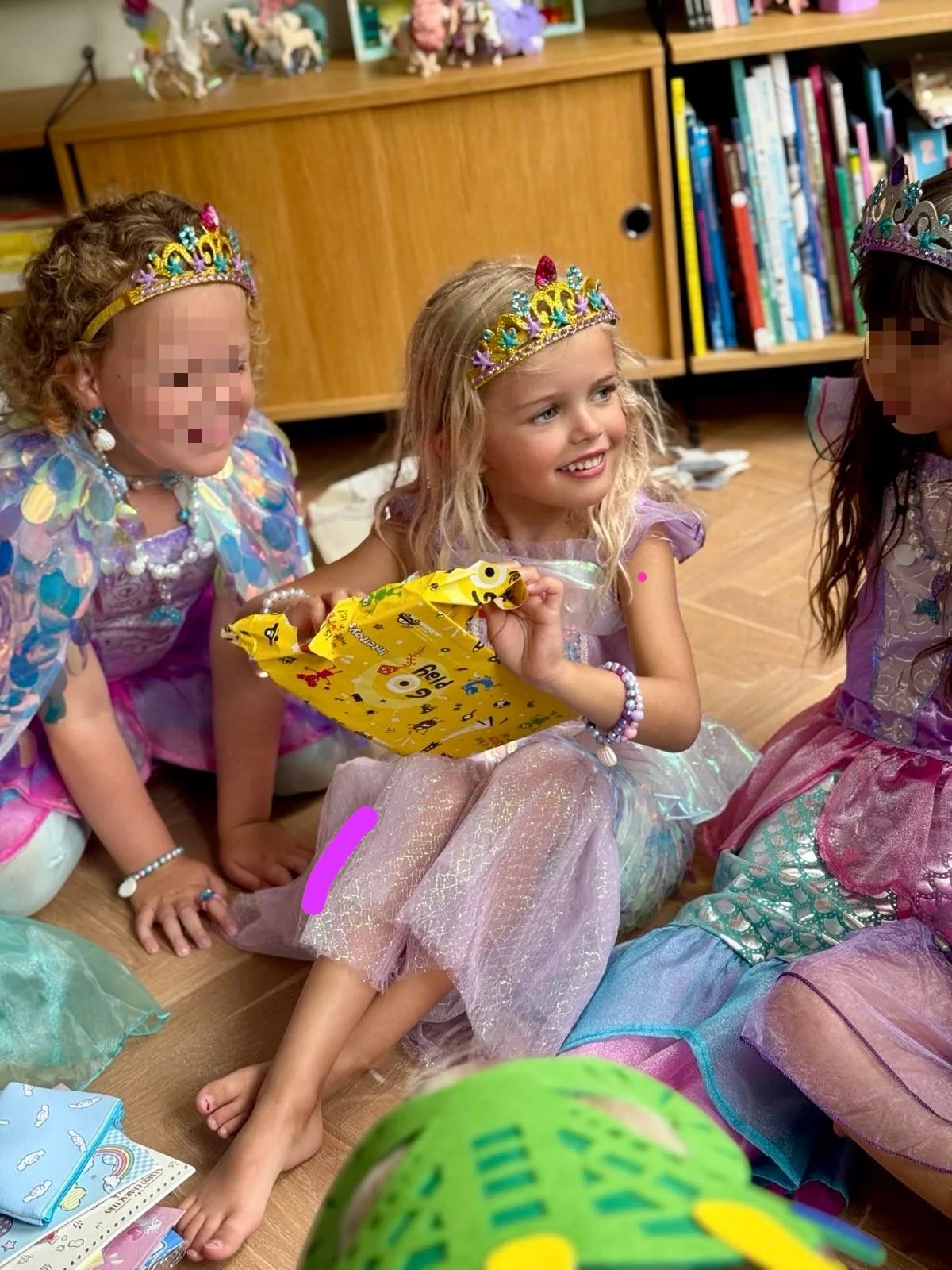 Amstelveen
Diemen
Zaandam (Zaanstad)
Haarlem
Hoofddorp (Haarlemmermeer)
Almere
Purmerend
Hilversum (’t Gooi)
Uithoorn / Aalsmeer
Weesp
Kinderfeestje
Themafeestje
Beauty Zeemeerminnen Prinsessen
Heliumballonnen
Cupcakes
Verkleedkleding