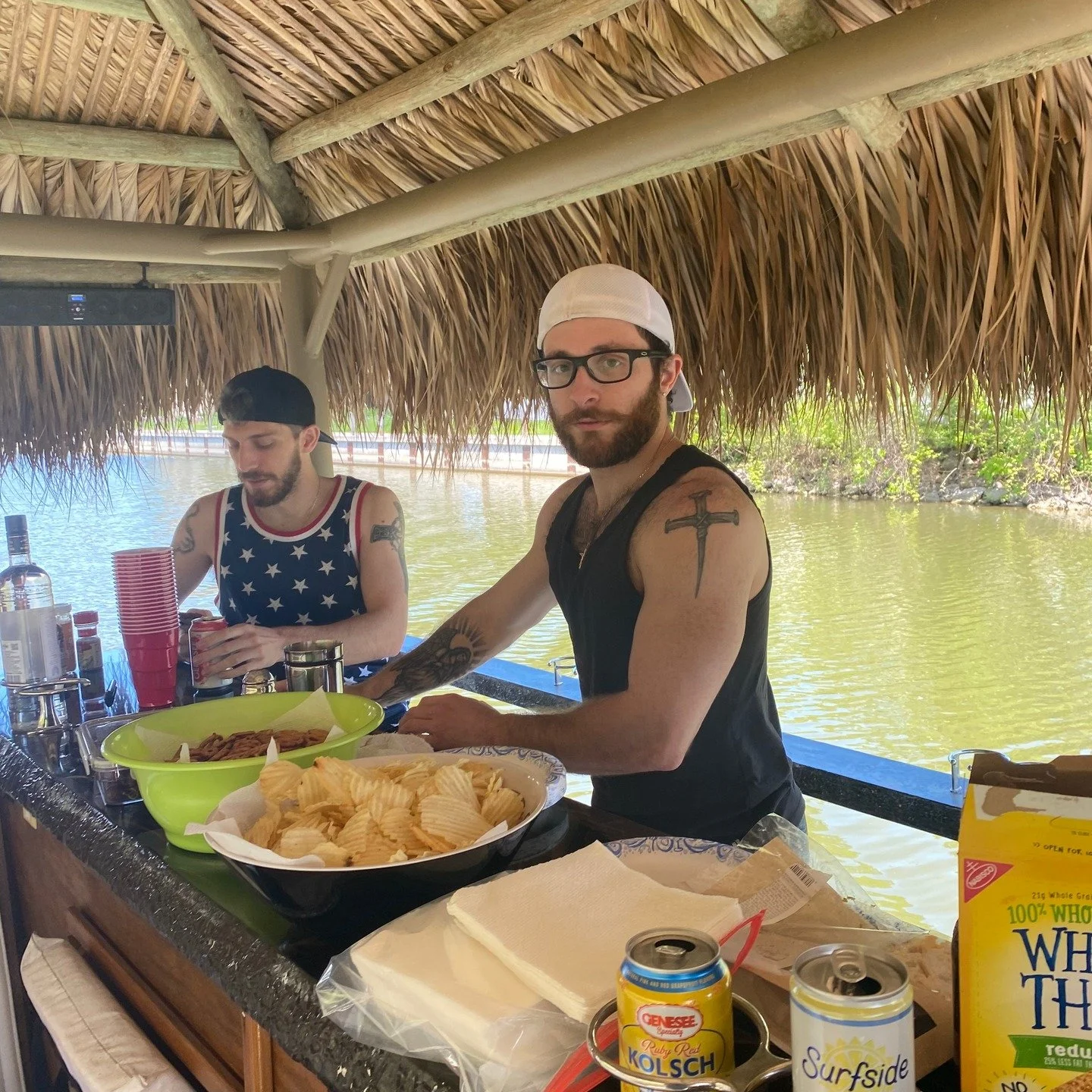Memorial Day 2025... handfuls of food, a few drinks and a whole lotta tiki driftin'
tikidrifters.com