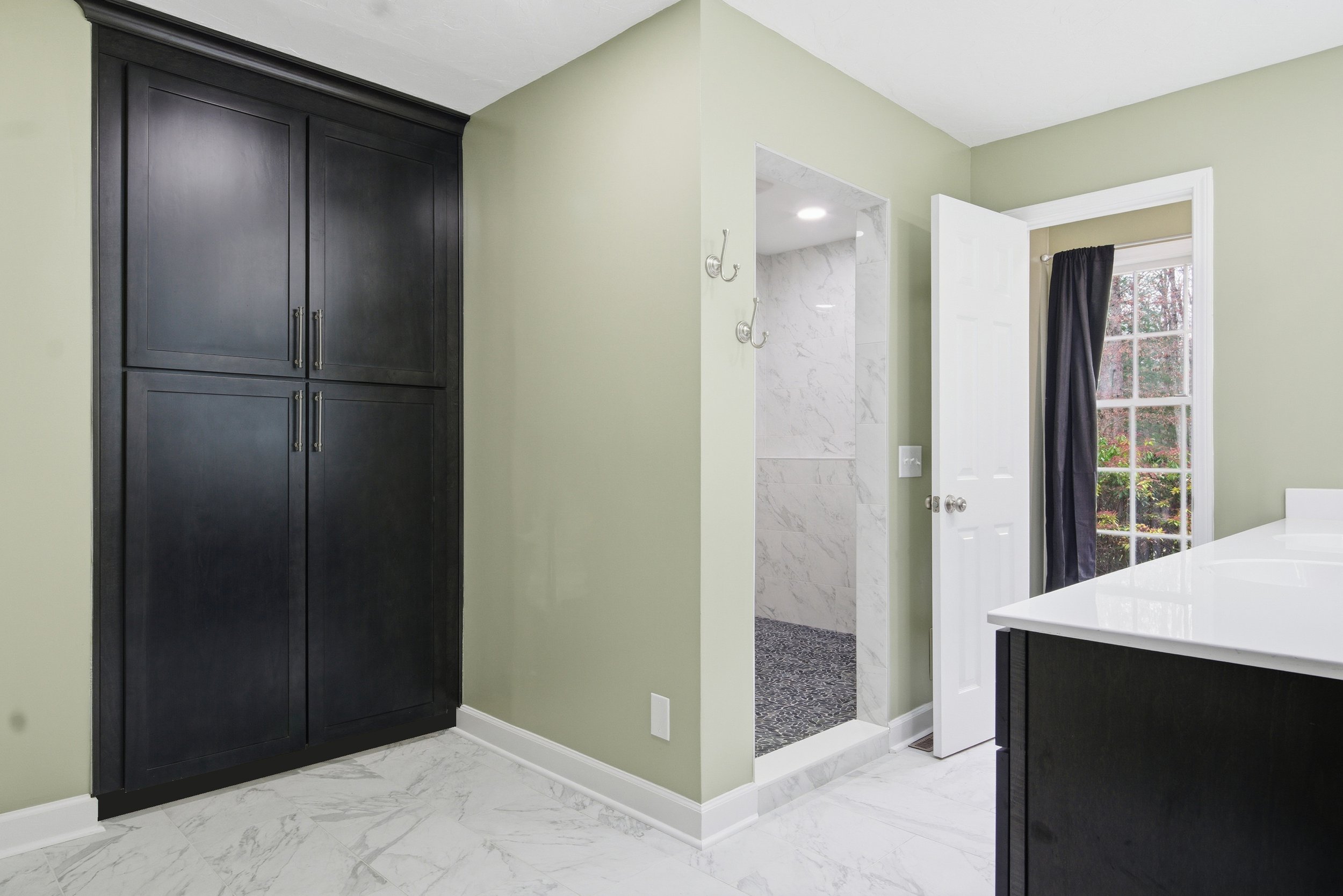 5-1821-Smithfield-Dr-Blacksburg-Master-Bath.jpg