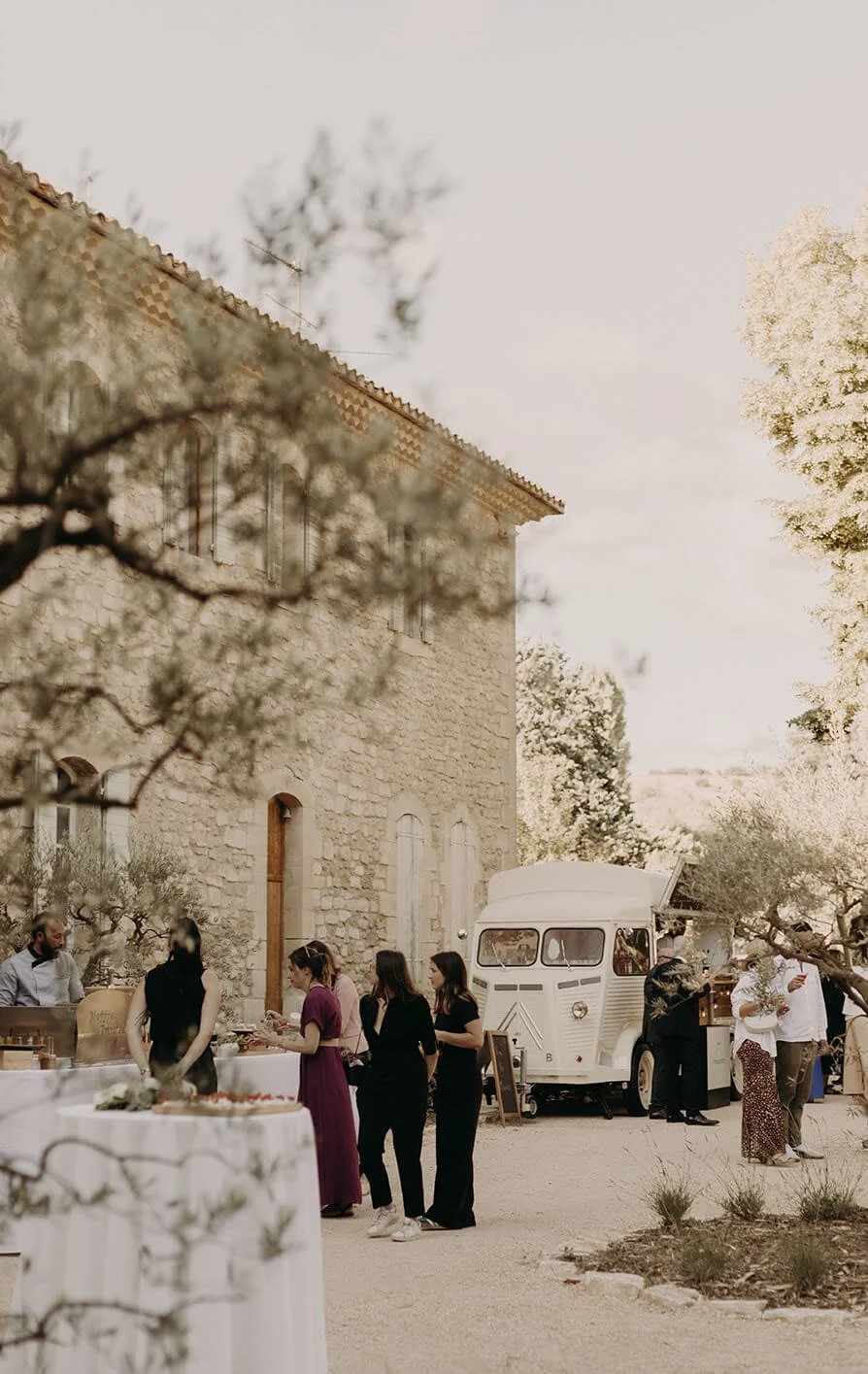 Pompette-Bar-Itinerant-mariage-provence.jpg