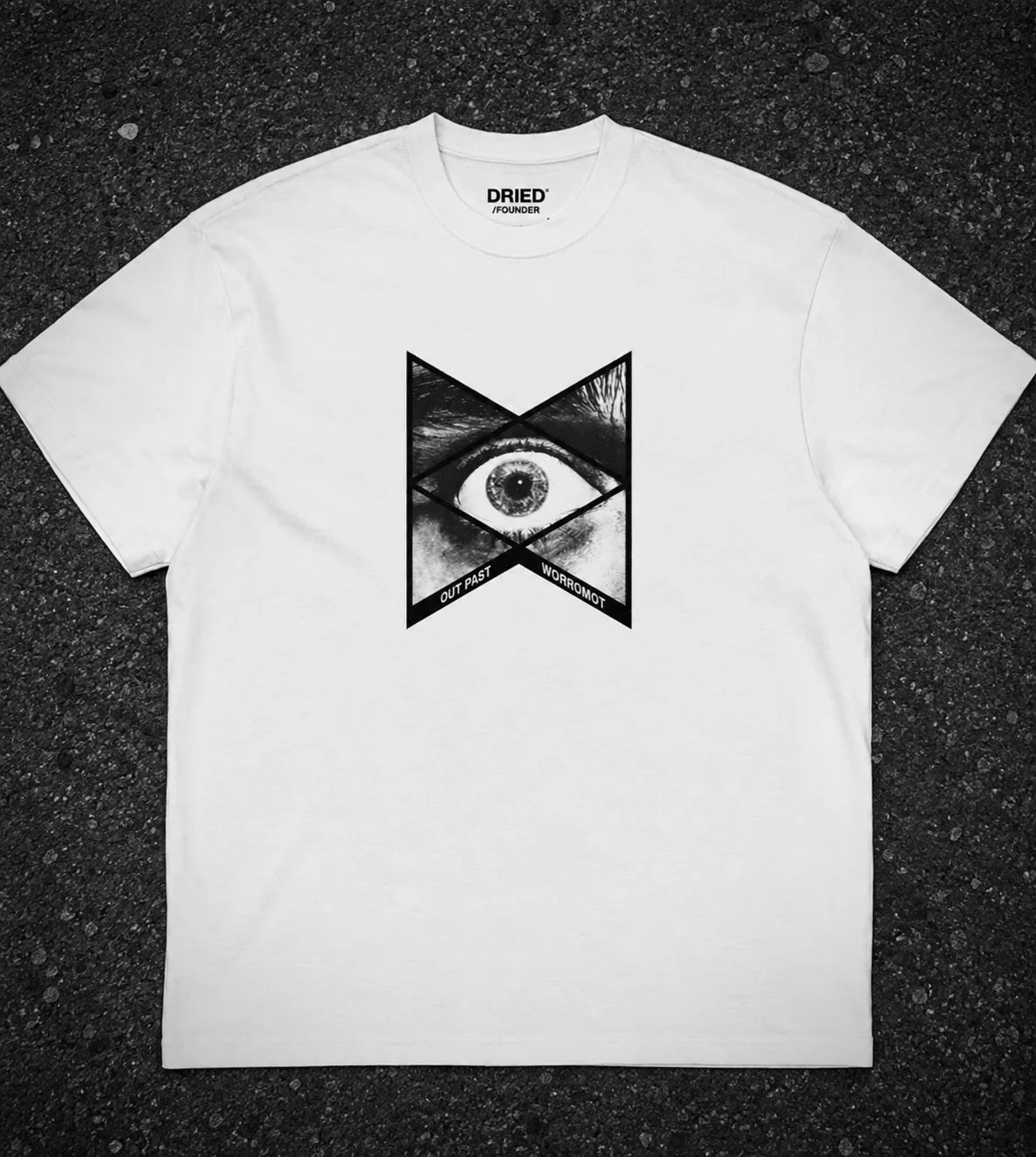 THE HIDDEN BOX-T 001