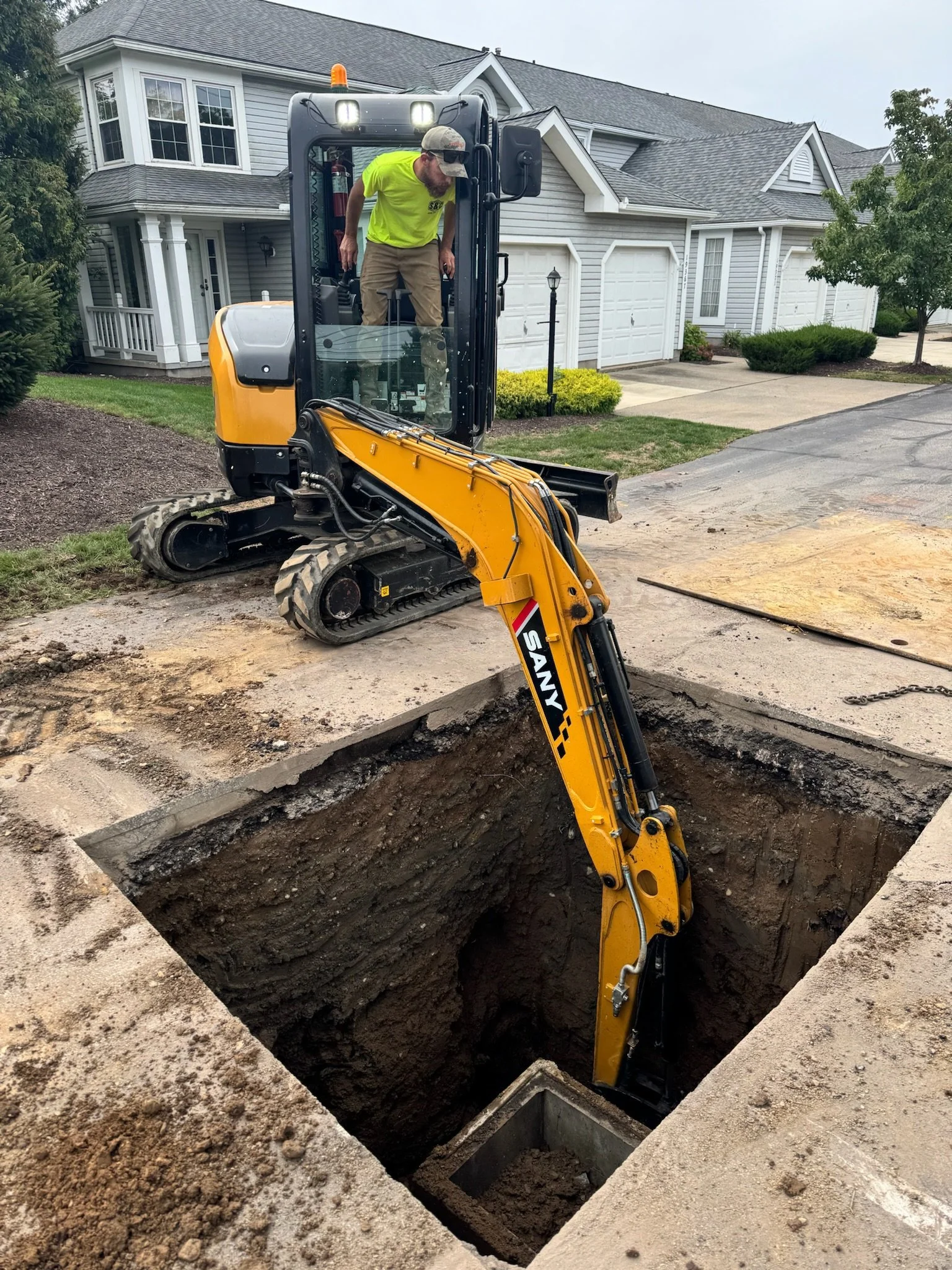 Sanitary & Storm Sewer Services in Lorain County