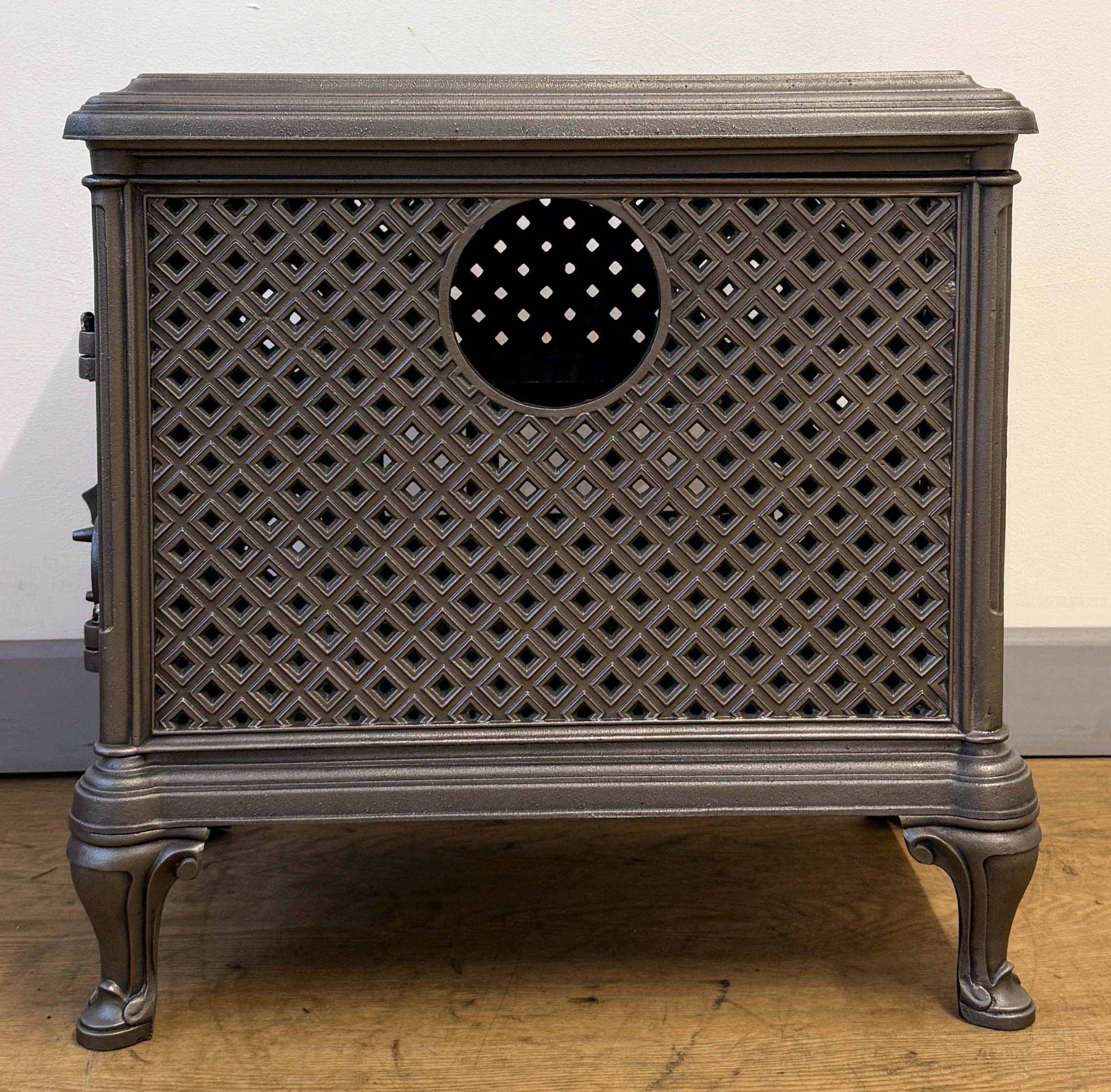 Rear view of Le Foreestier Bioethanol stove