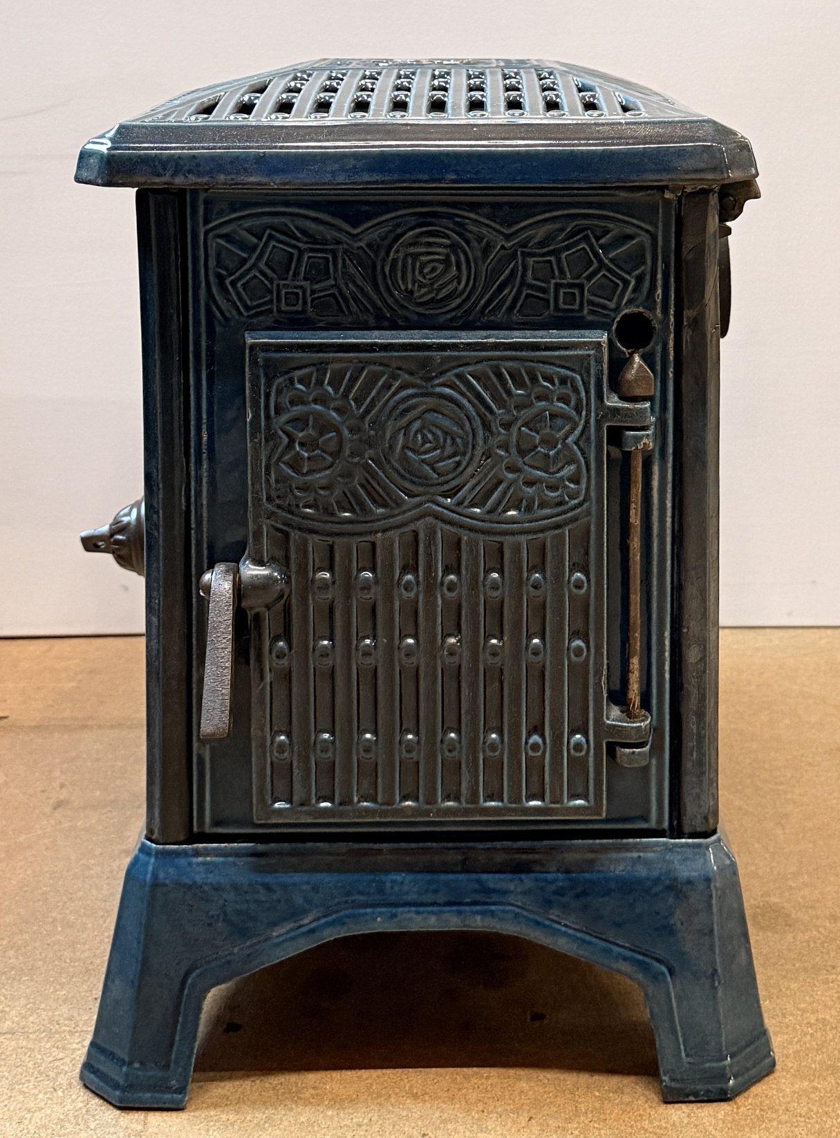 Door view of Pied Selle Stove
