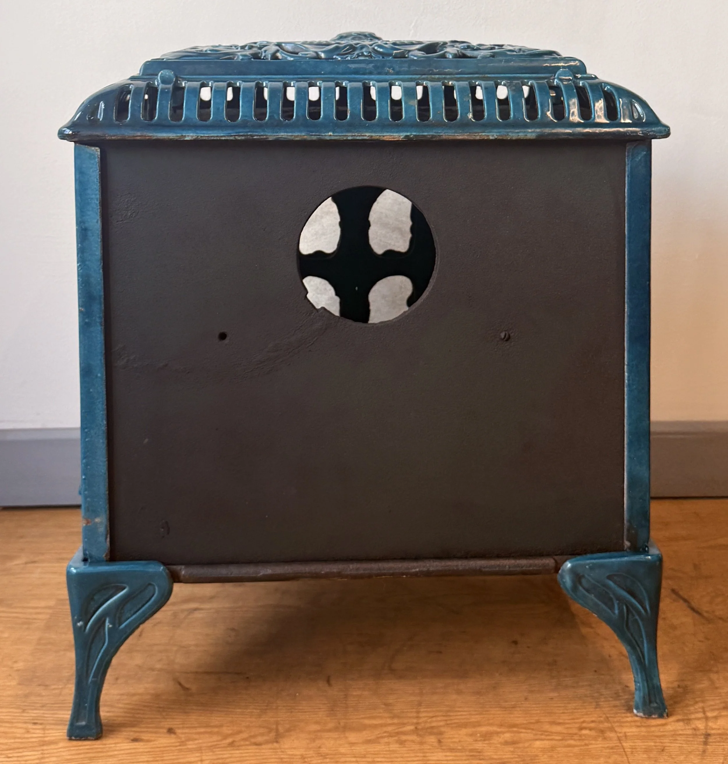 Back view of a Vintage French Stove