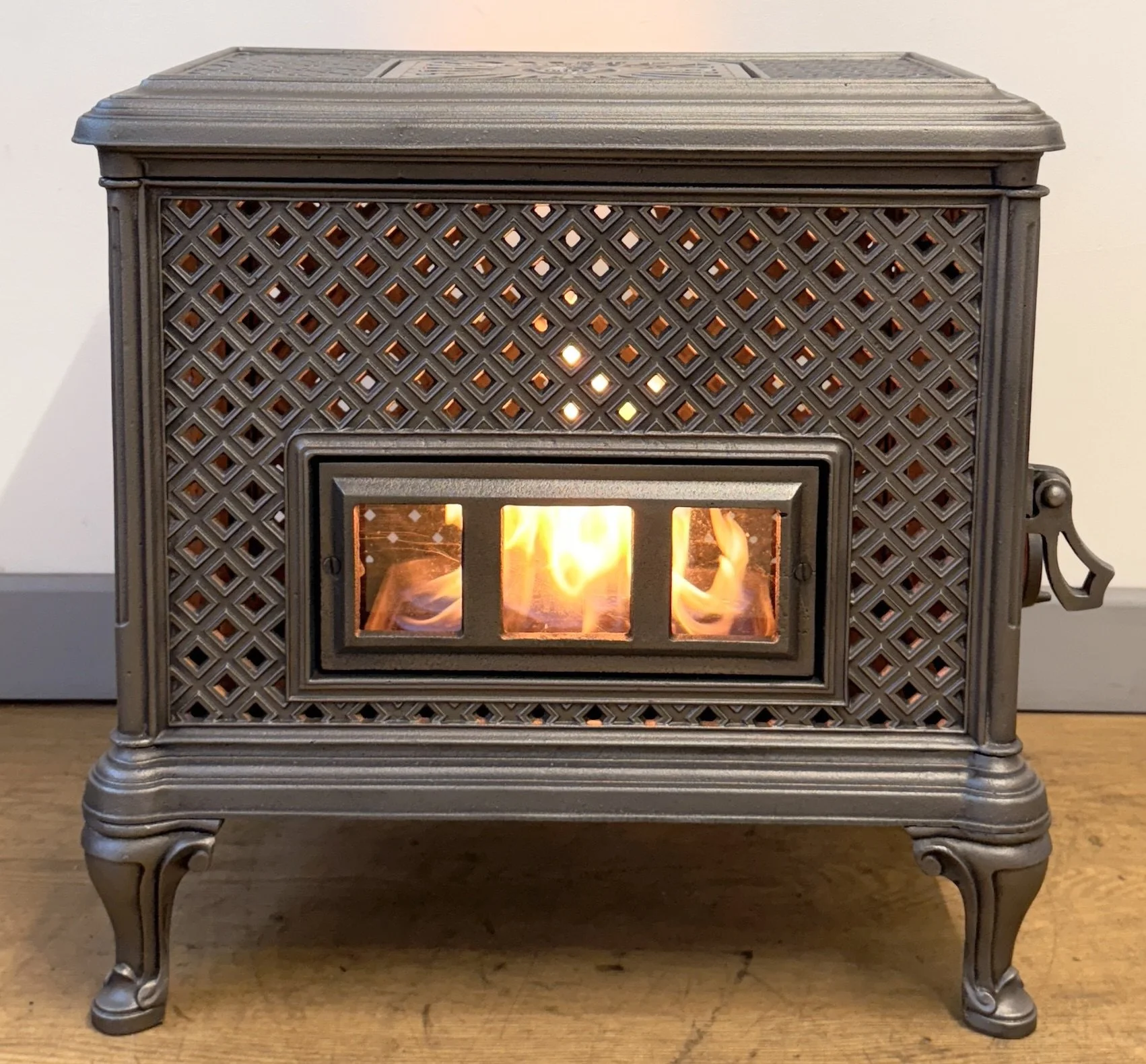 Le Forestier Front view with flames