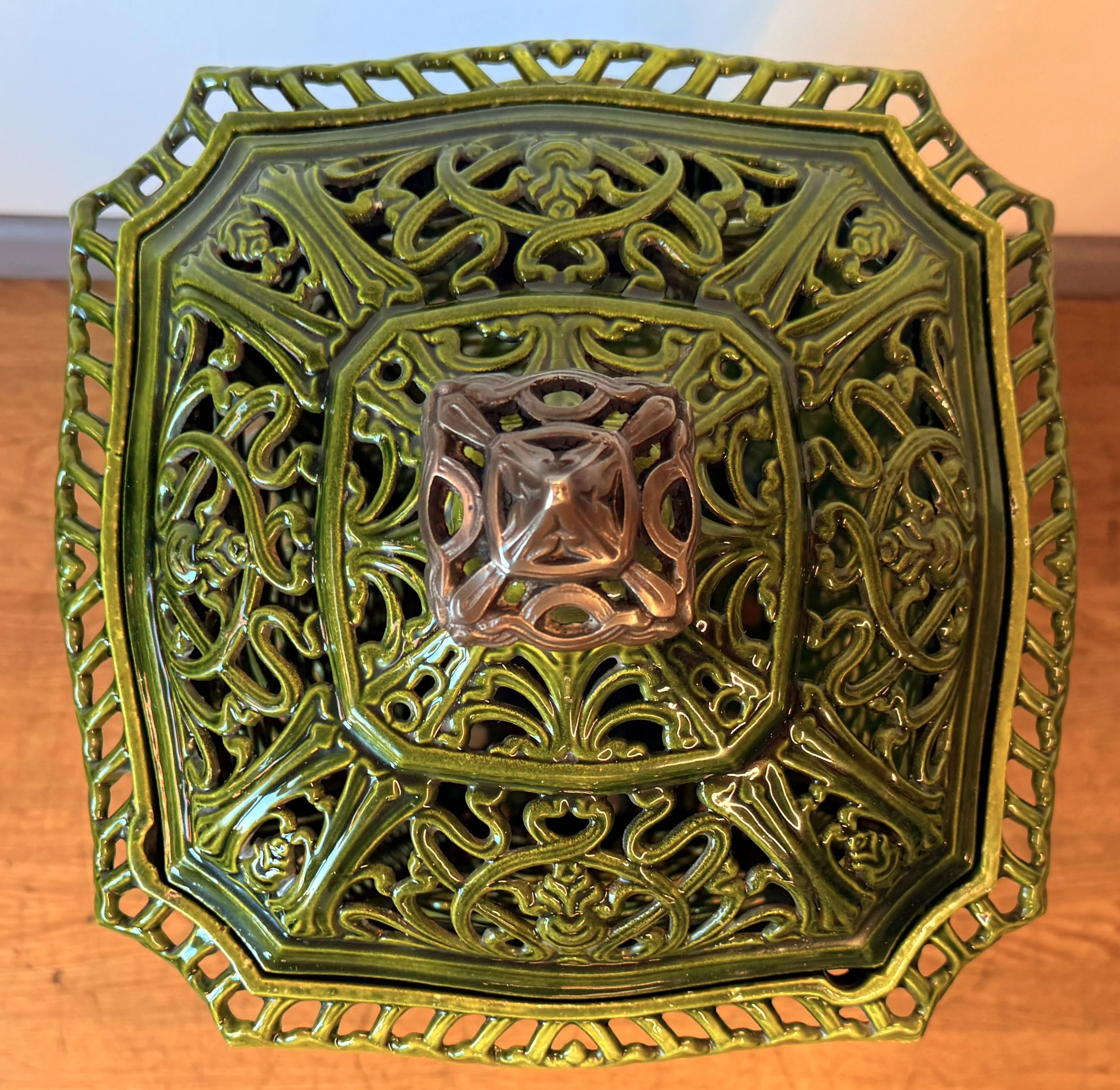 Decorative lid of French vintage Stove