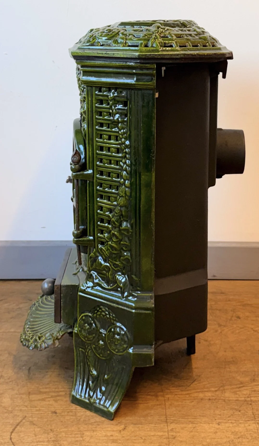 Side view of Antique stove