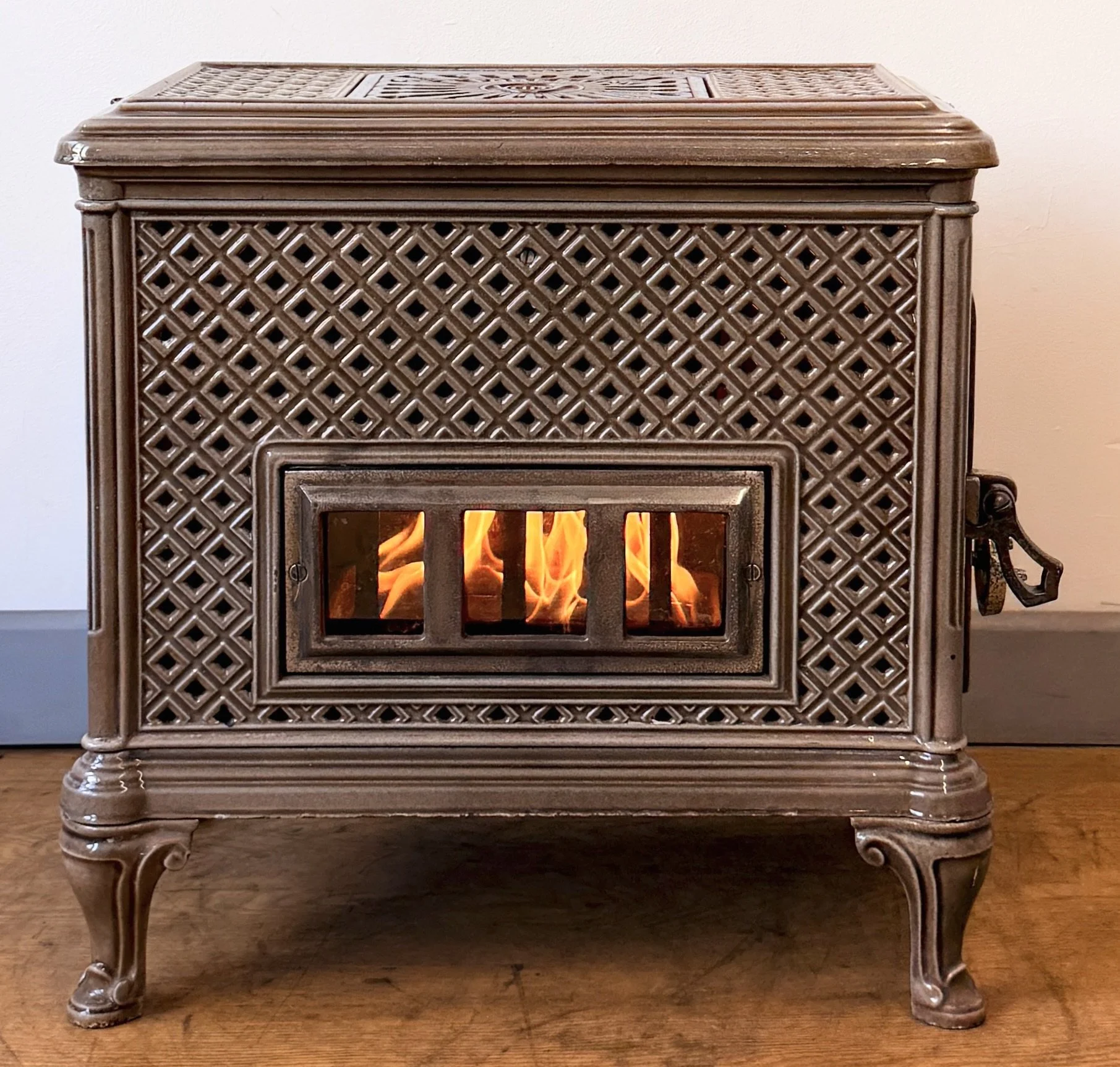Front view of Le Forestier French Stove
