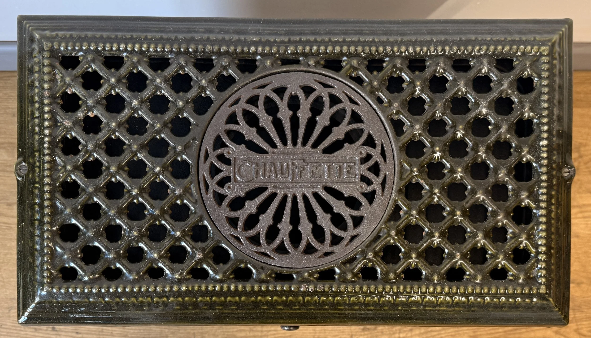 Top view with Chauffette trivet of French Antique stove