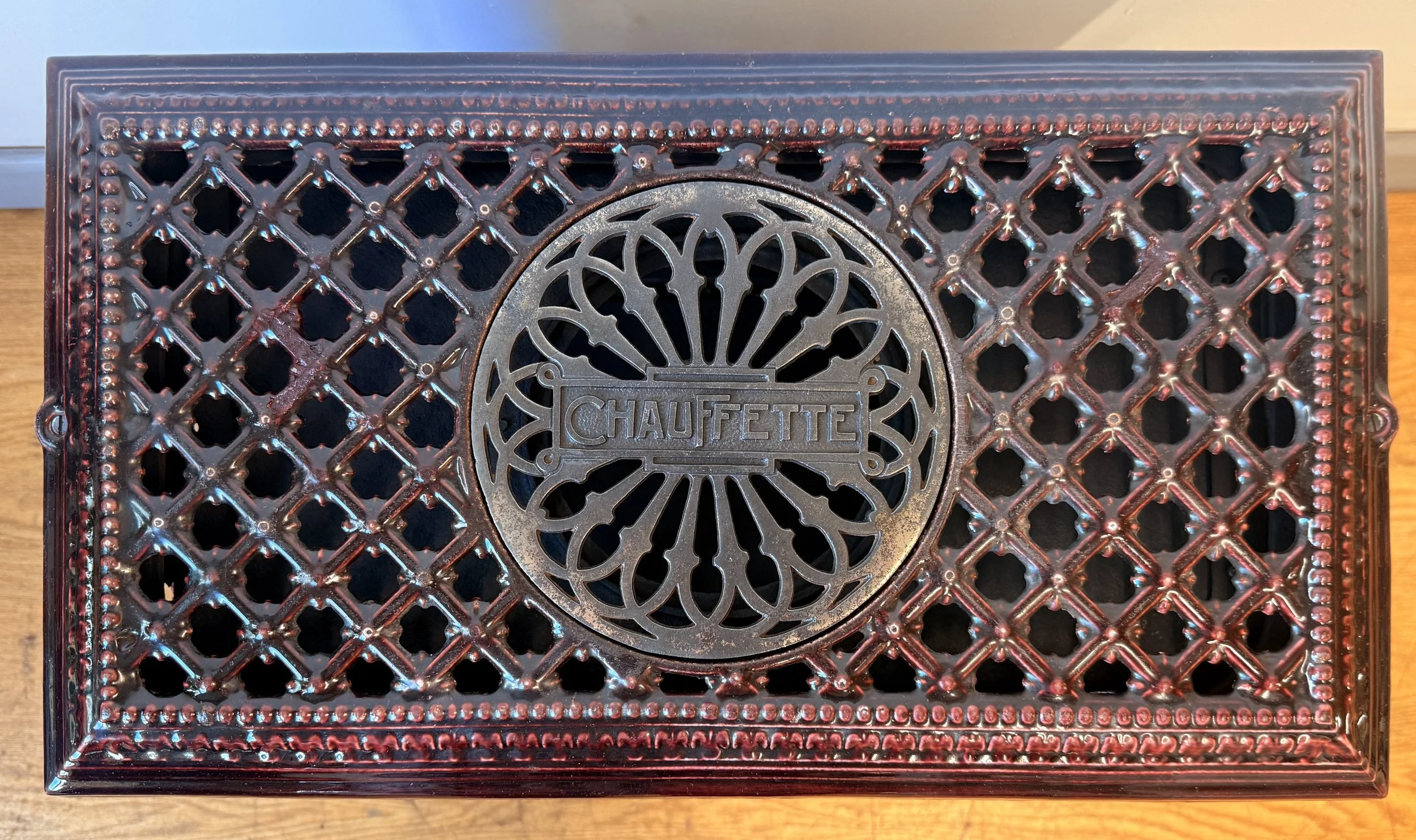 Lid and trivet on cast iron stove