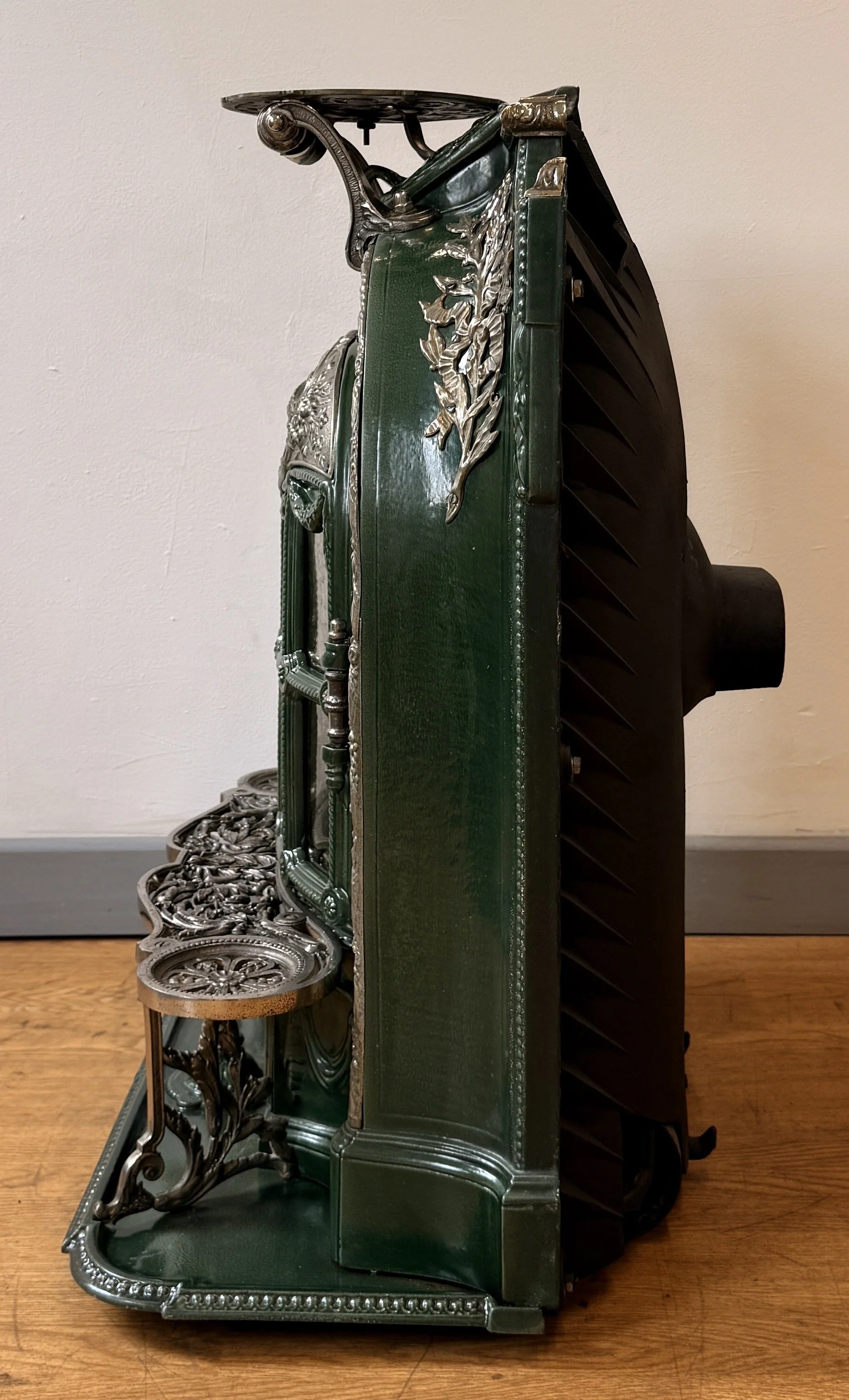 Side view of a cast iron French stove