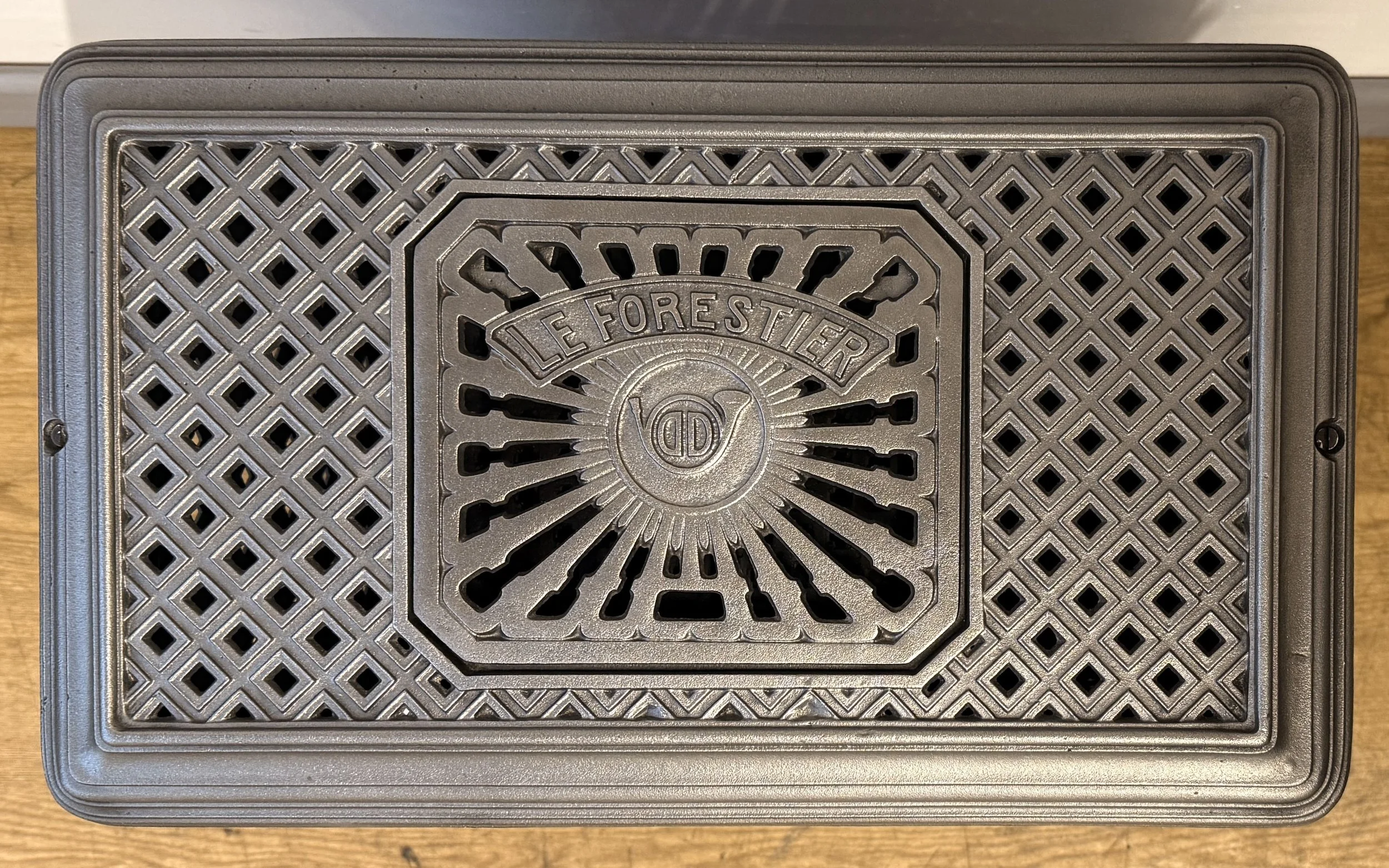 Top view with decorative panel