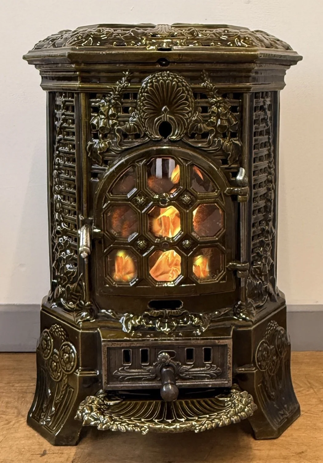 Deville Lily burning bioethanol