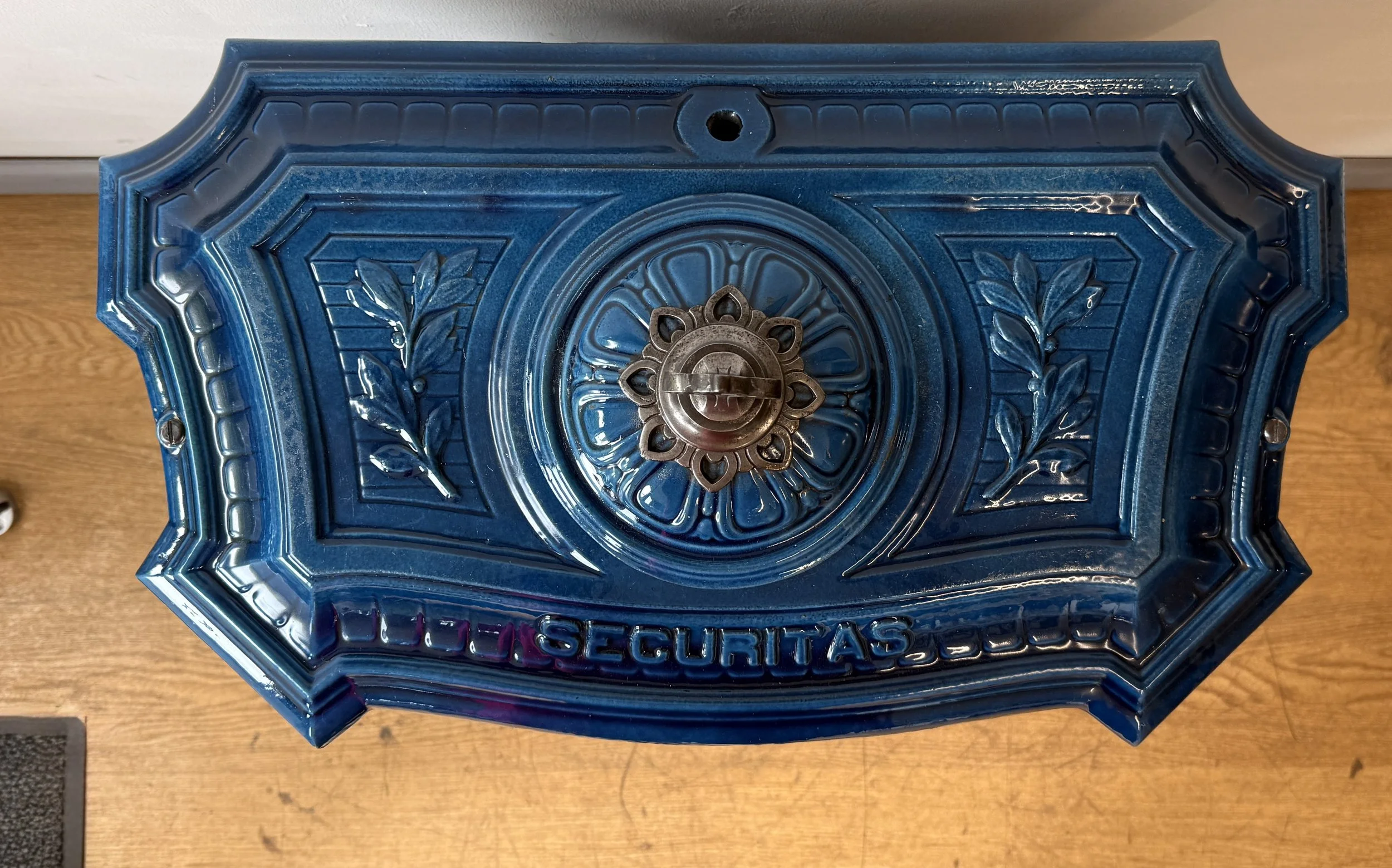 Top view of Securitas Stove