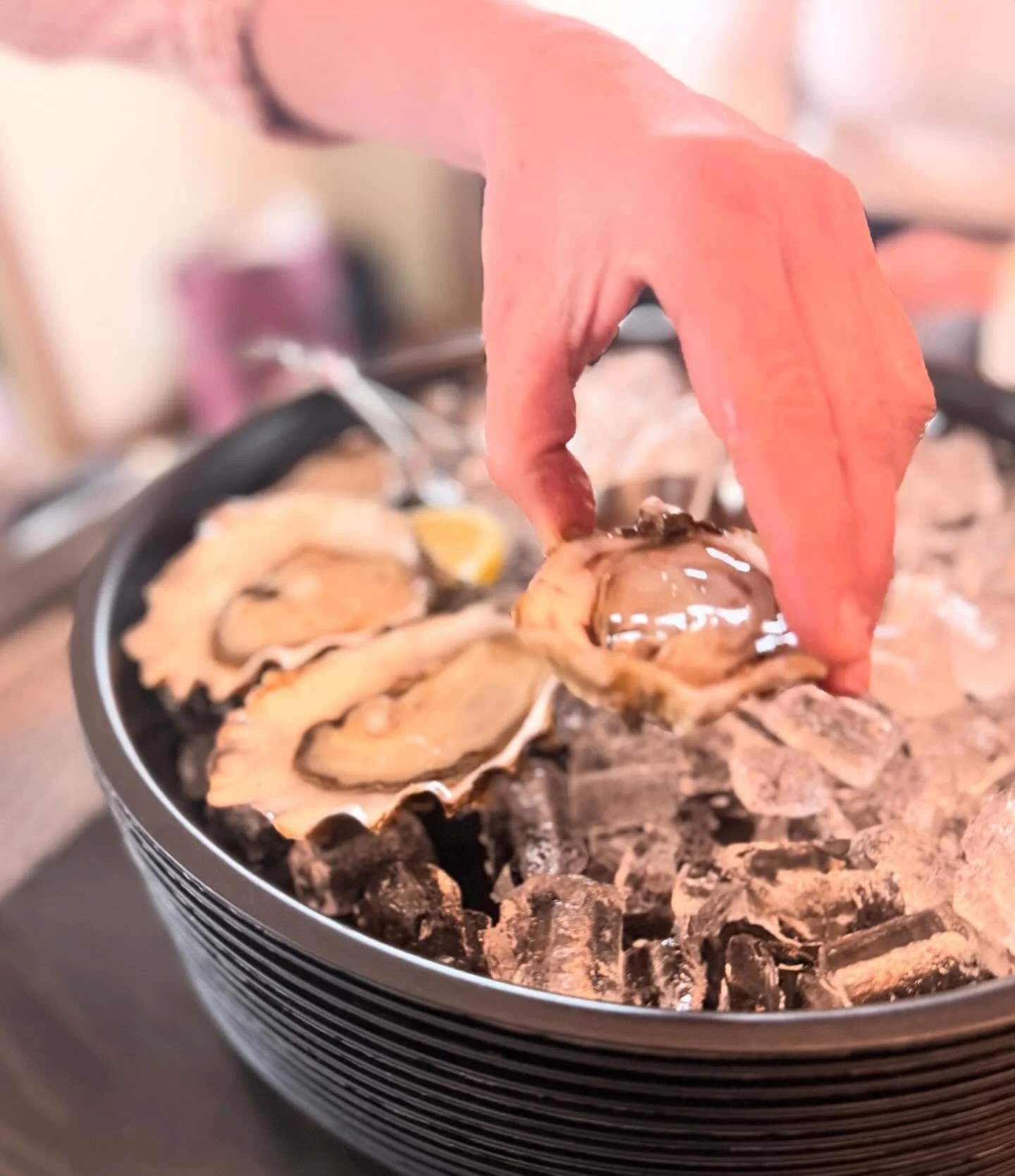 Fresh oysters, spring sips, and creative vibes&mdash;April and May are packed at Bistro!

📍Thursday, April 16 | 4&ndash;6 PM &ndash; Oyster Pop-Up! Call your friends, reserve a table and come enjoy freshly shucked Hama Hama oysters! 

📍All April &n