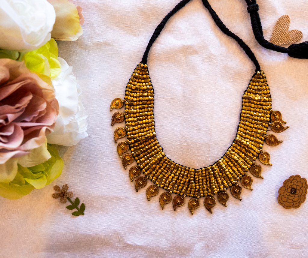 Handmade Dhokra Pendant Necklace – Leaf Motif
