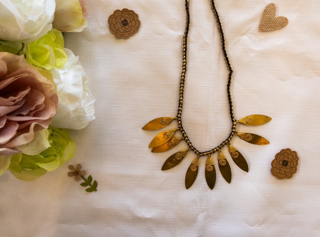 Handmade Dhokra Leaf Pendant Necklace – Brass Jewellery