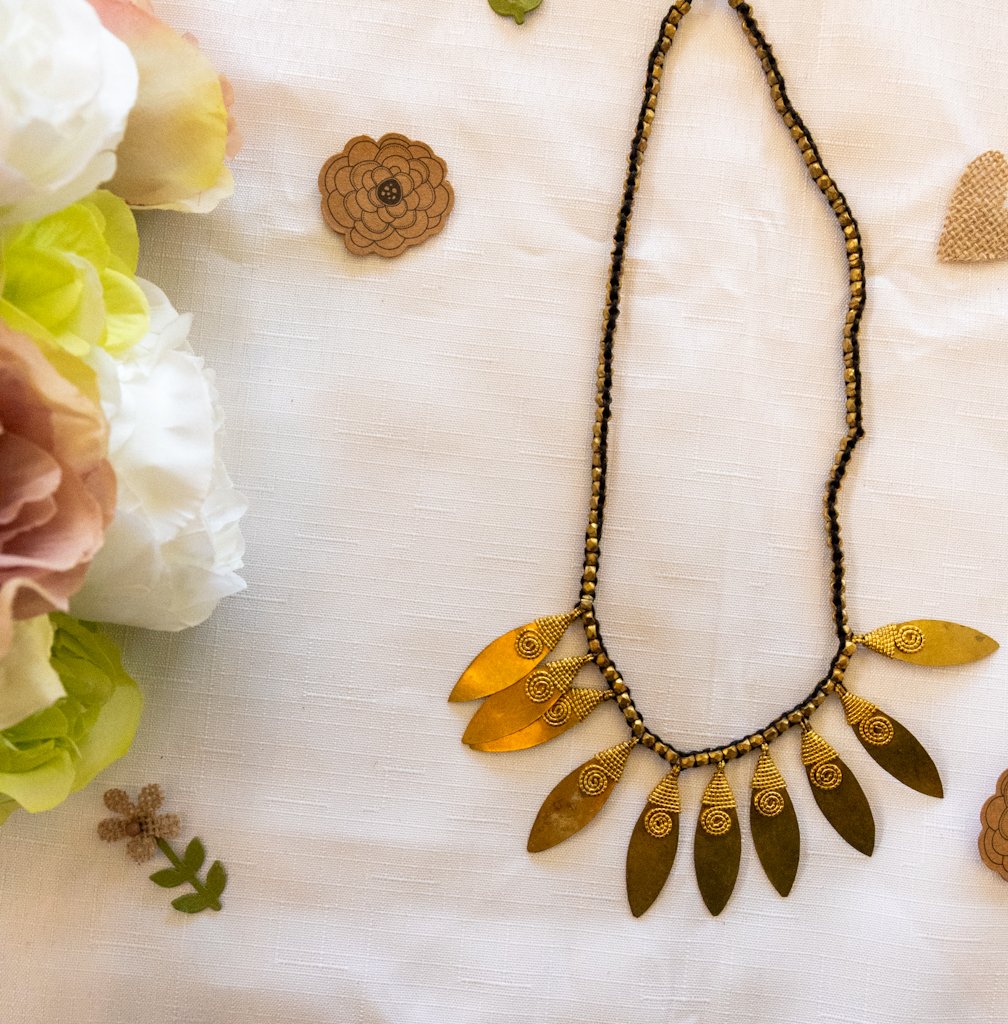 Handmade Dhokra Leaf Pendant Necklace – Brass Jewellery