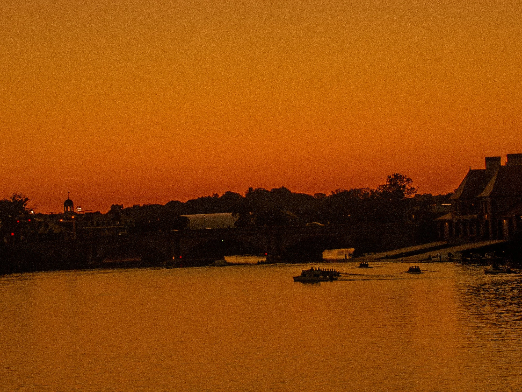 Thursday_09_18_2025_FILMGRAIN-08.jpg