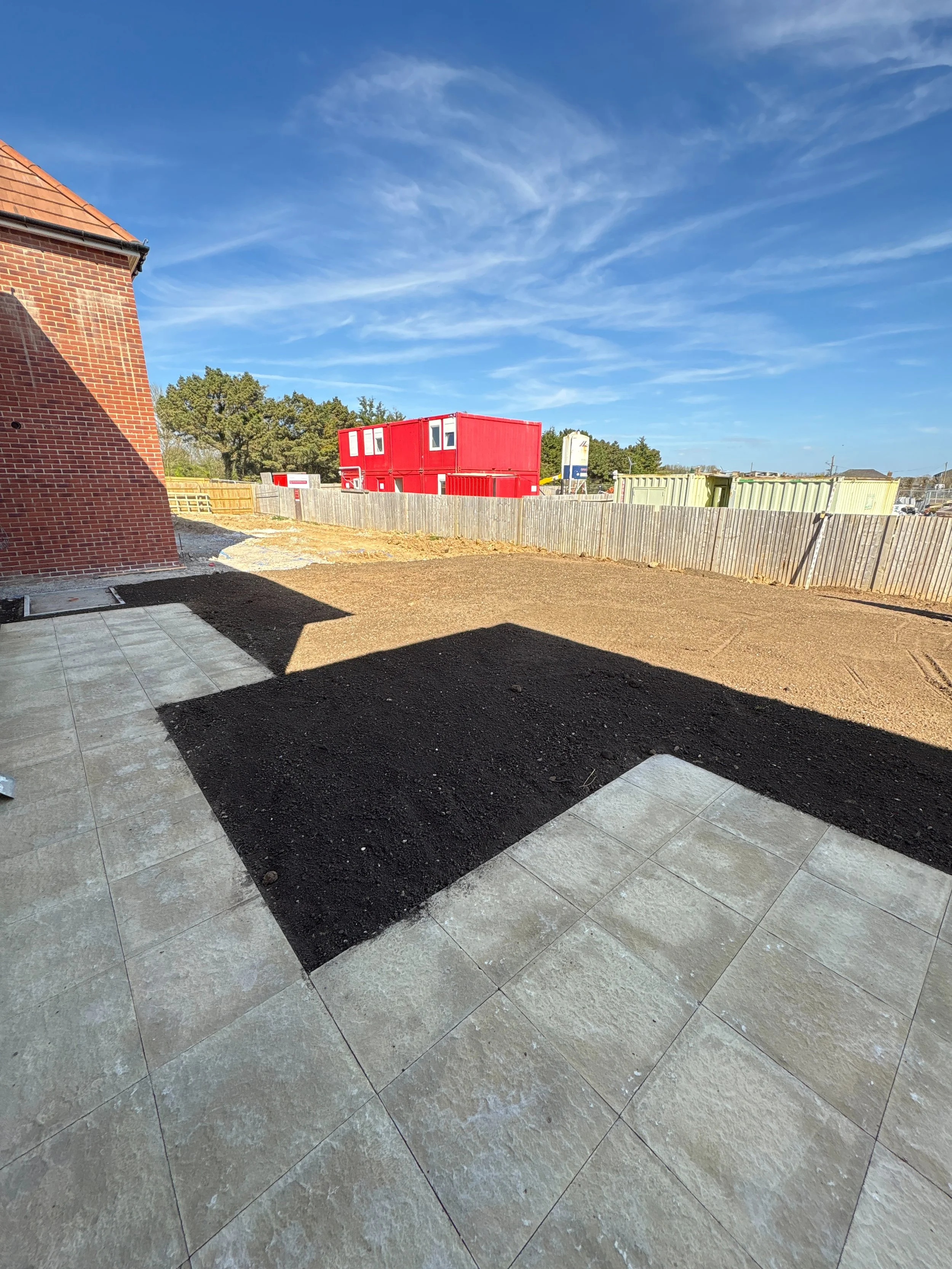 Redrow Homes, Manor Place - Topsoil & Patio.jpeg