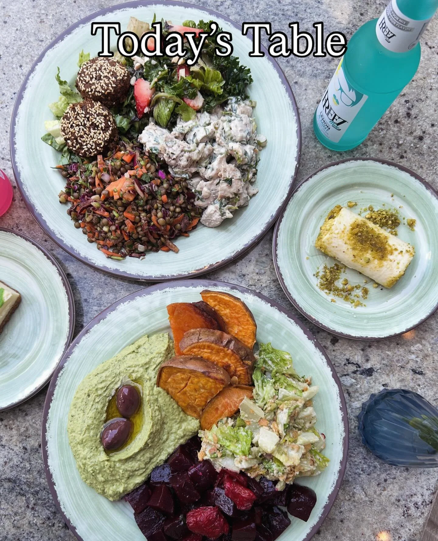 If this is the table&hellip; what are you grabbing first? 👀

#lunch#mediterranean #food #foodgram #foodie