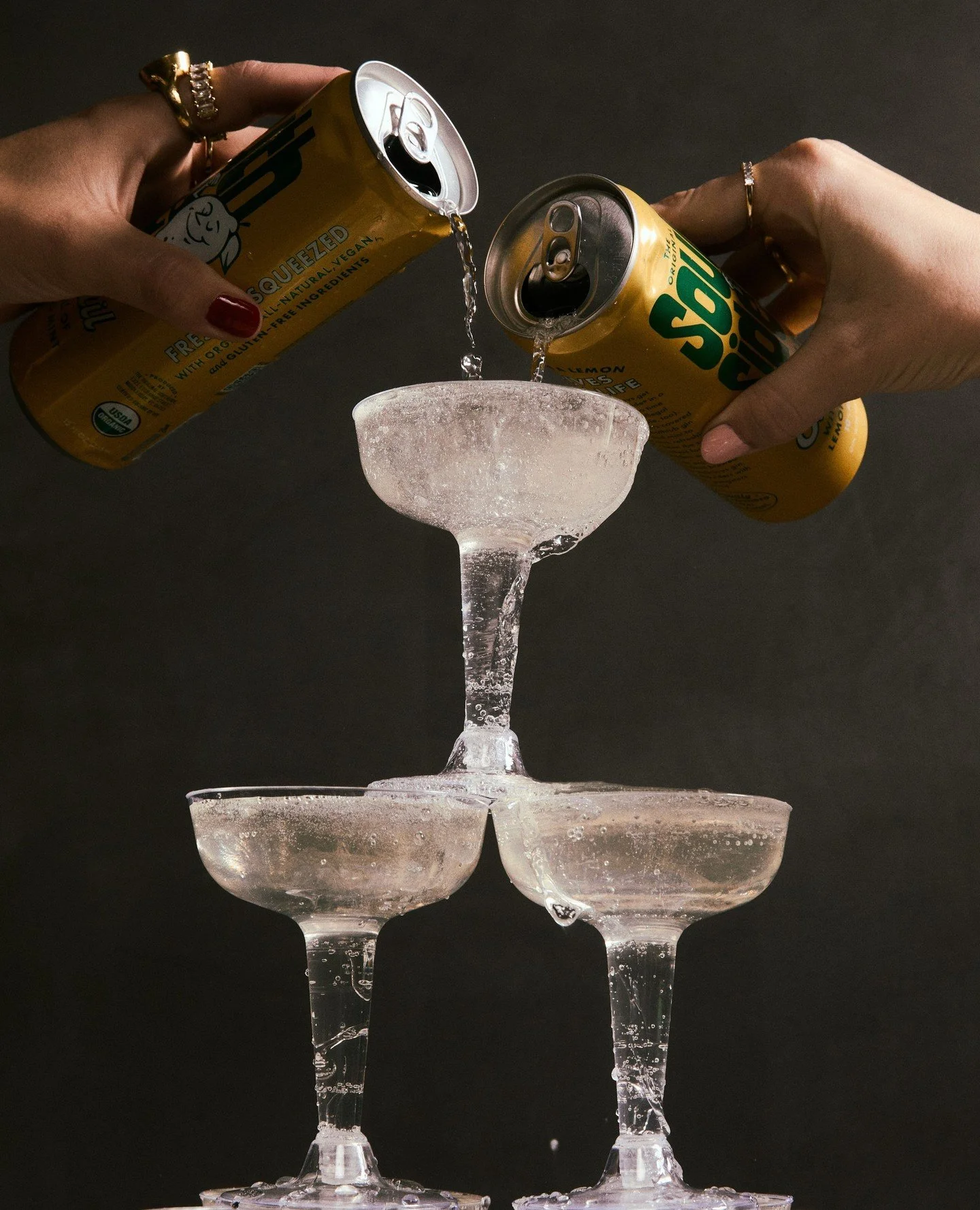 A dinner party is never complete without a signature beverage. This season, count on @drinksouthsidesfor a refreshing, sophisticated sip, perfect for any cocktail enjoyer. Crafted with premium gin, fresh lemon, and organic sugar, The Original Southsi