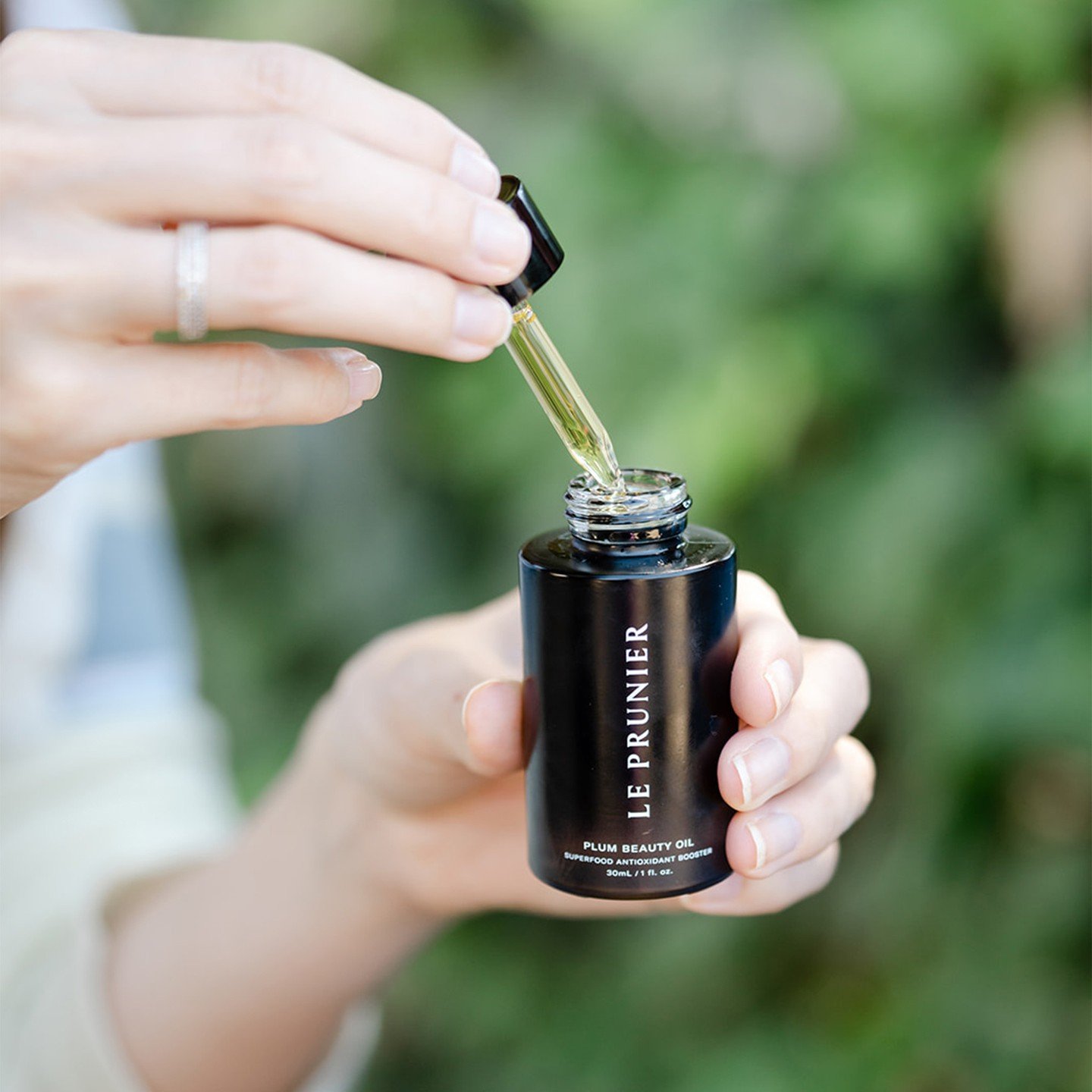 @leprunier&rsquo;s Plum Beauty Oil was featured in @InStyleMagazine&rsquo;s 18 Best Face Oils for Every Skin Type and Concern, highlighting its ability to hydrate and support radiance. #LePrunier