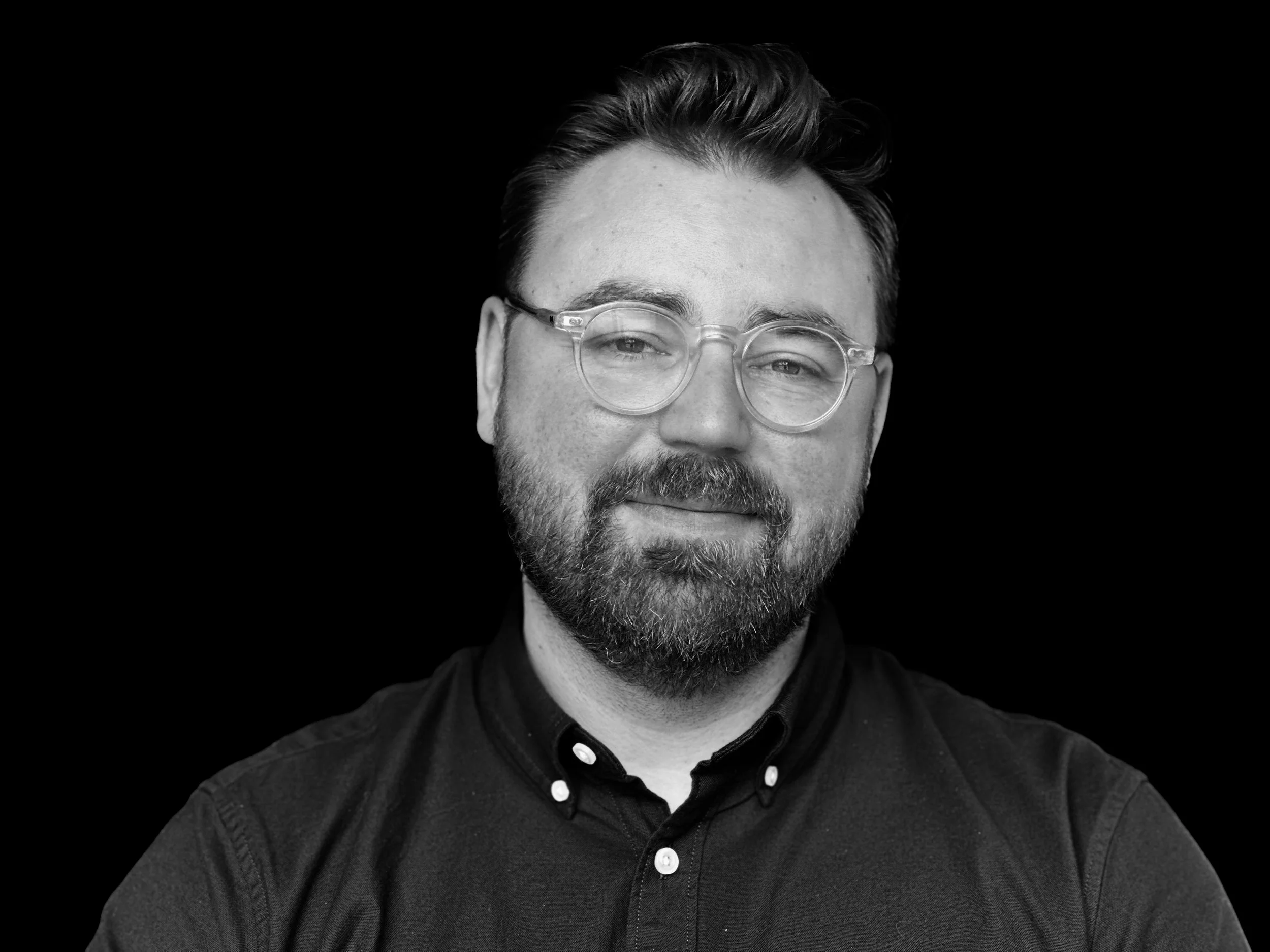 Izak- BW.jpg