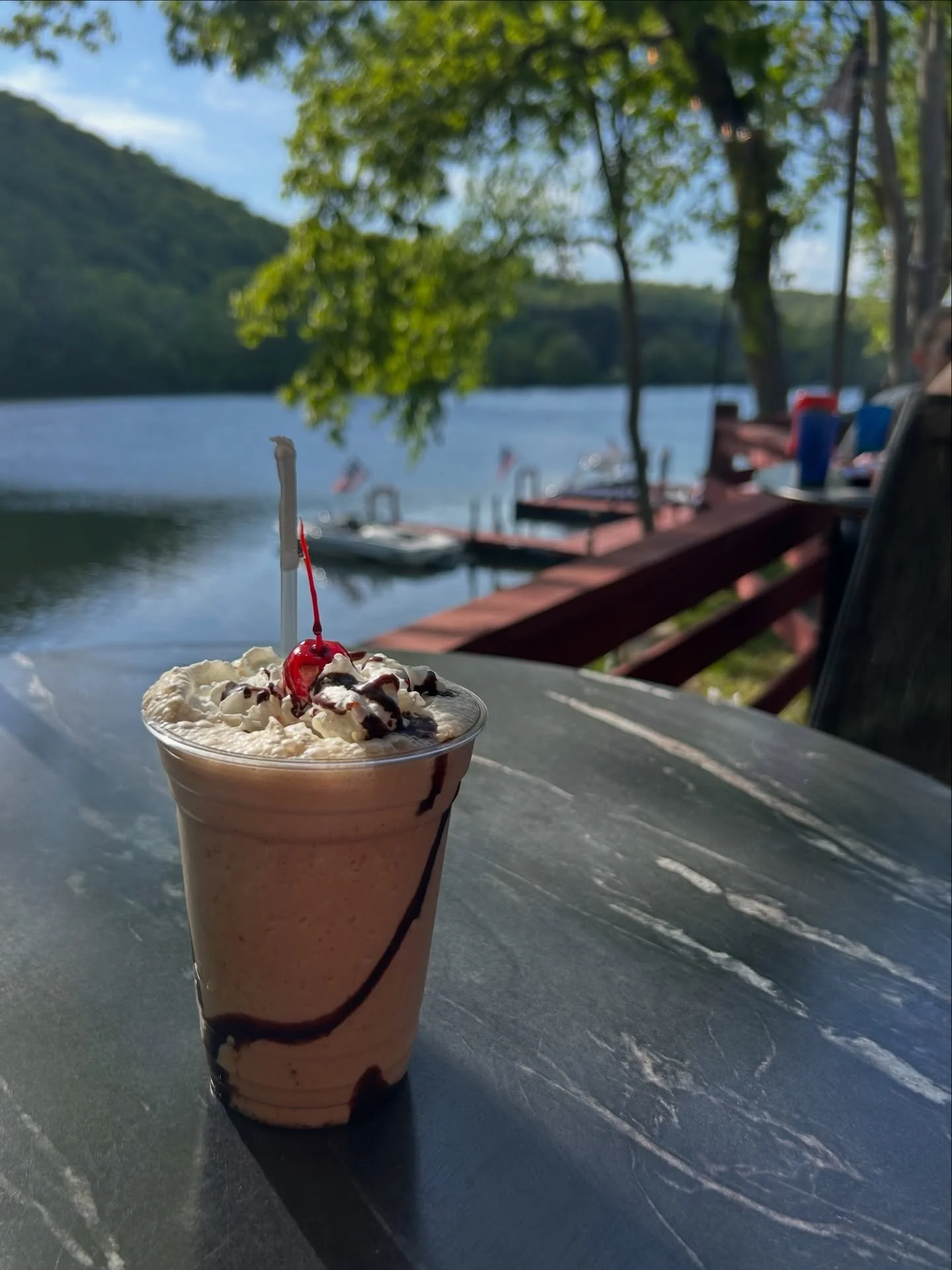 Mondays suck. Frozen mudslides don&rsquo;t. 

catching my drift? 👀 

Waterfront restaurants in Connecticut, CT date night spots, happy hour specials near me, best lobster roll in the area, Riverview dining, takeout ideas, frozen mudslide, Seymour CT