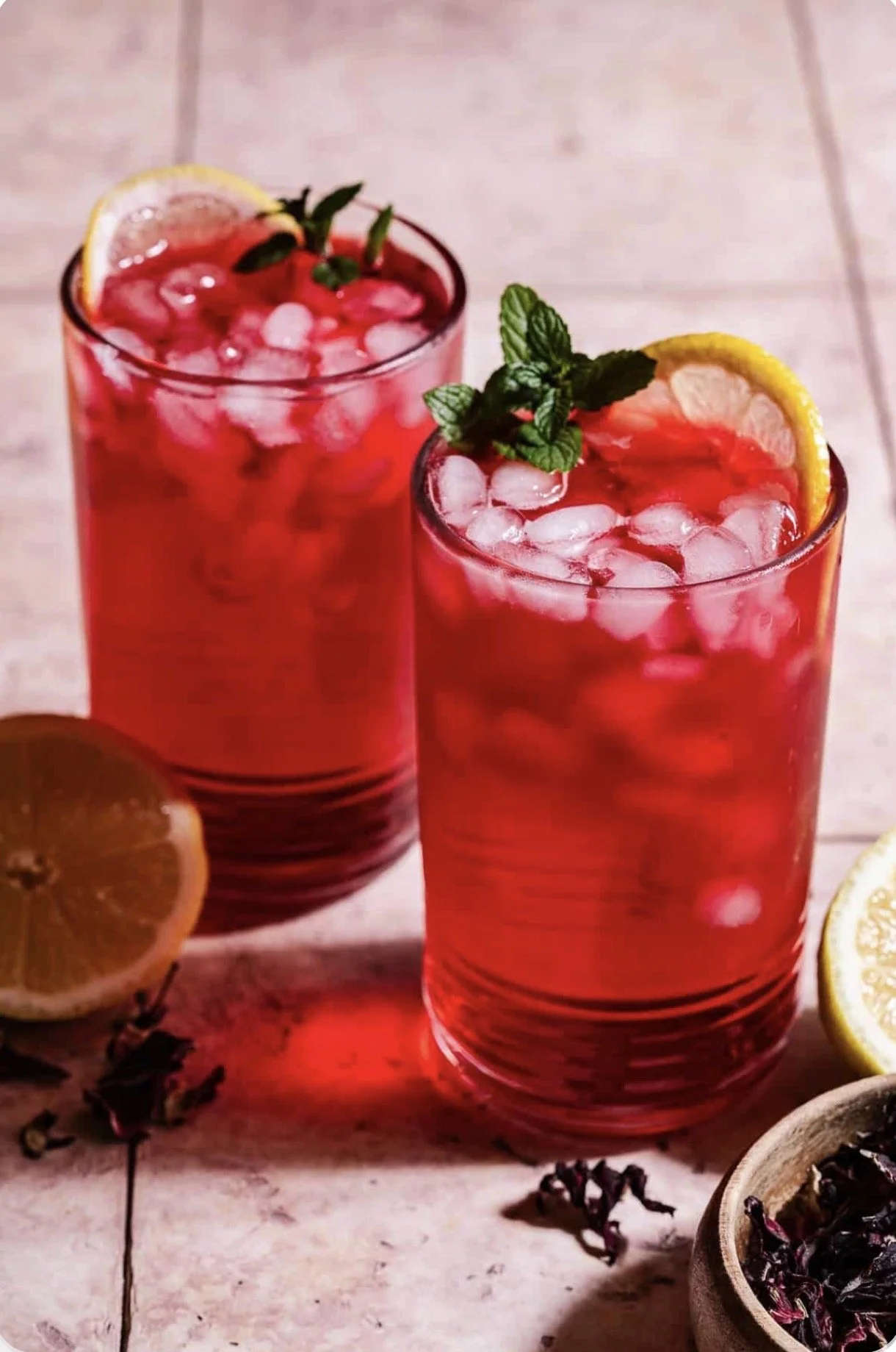 Hibiscus Pomegranate Lemonade