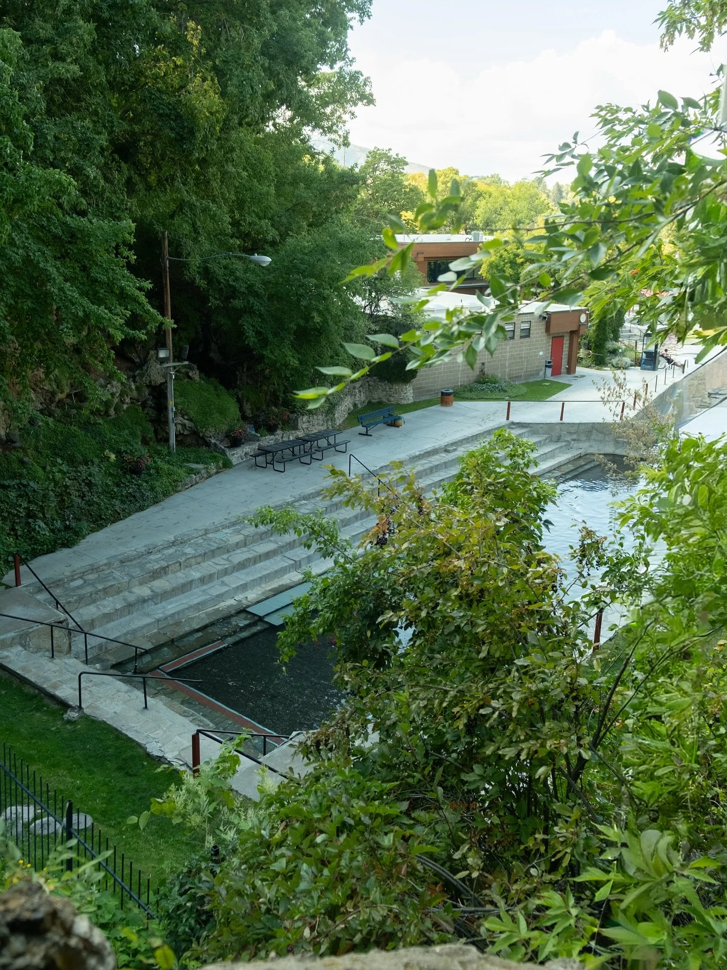 The quirkiest town but we&rsquo;ll 100% be returning 
&bull;
&bull;
#idaho #lavahotsprings #idahoexplored #hotsprings #traveltrailer #nucamp #camperlife
