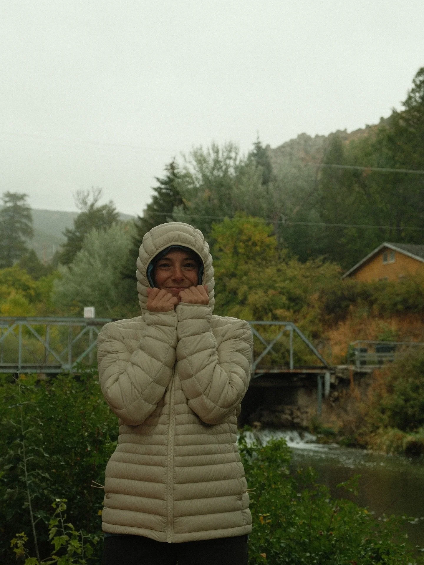 A moody close to September, warmed up in @cotopaxi 

The Fuego 2.0 is an updated take on Cotopaxi&rsquo;s iconic Fuego puffer jacket - newly designed to fit better and feel softer. Cozy up this Fall and Winter in the Fuego! 
&bull;
&bull;

#fuego #co