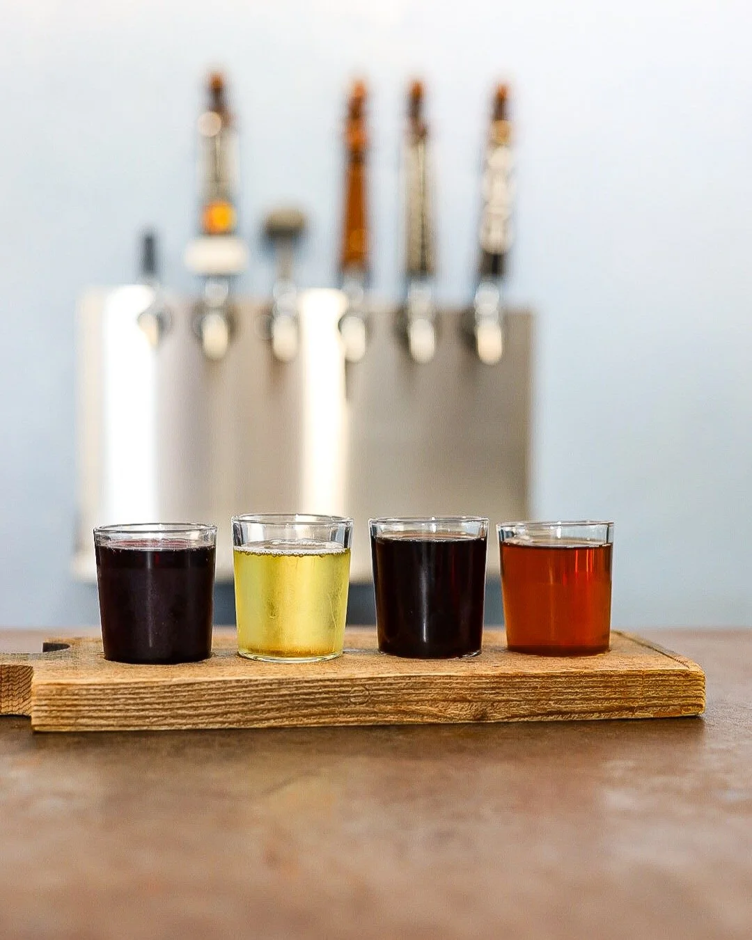 Is it just us, or does mead taste even better in the Fall? 🍁 

📸 of @stradmeadery