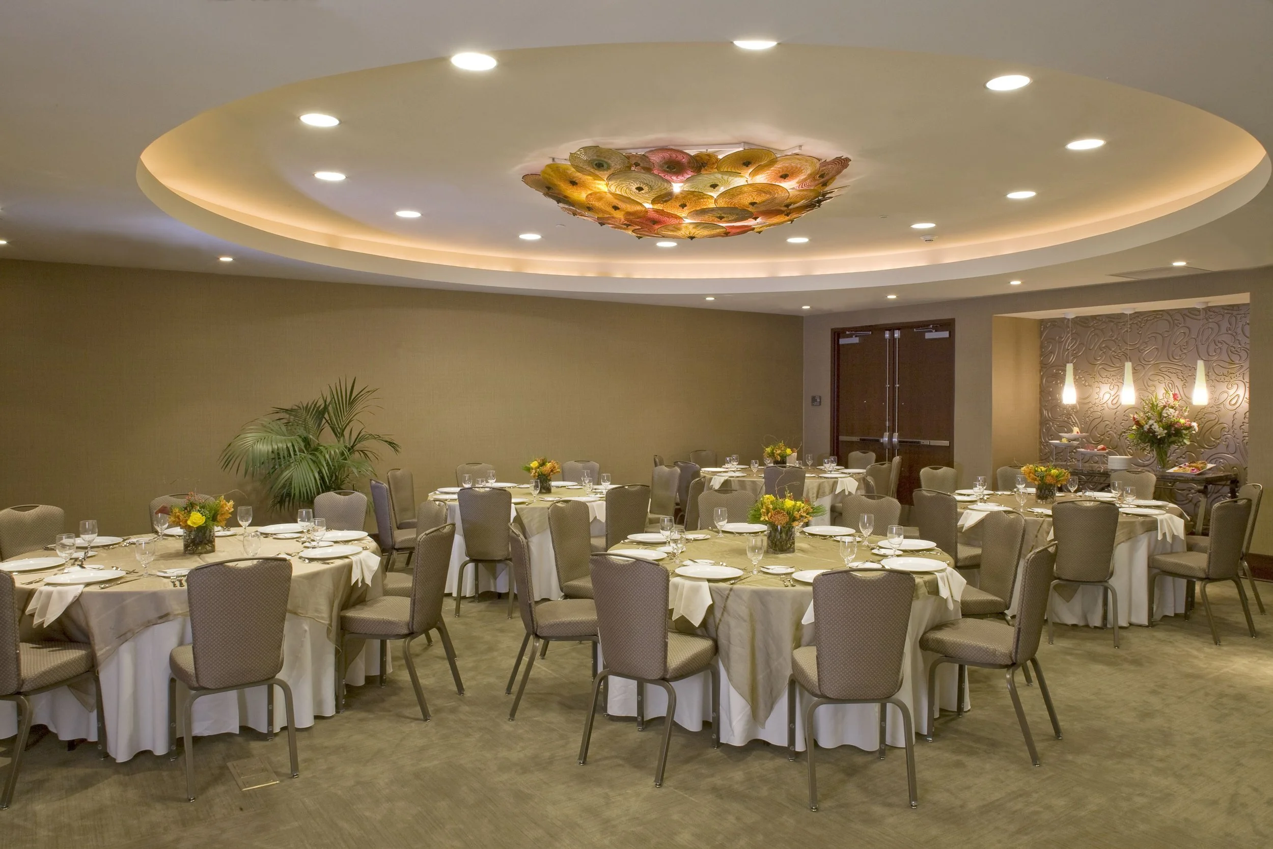 AVIA-Savannah-Grand-Parlor-Reception-Setup.jpg