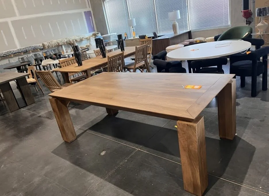 🏠Model  Home Clearance Center - OPEN FRIDAYS ONLY🕑
Looking for Luxury Home Decor at unbeatable prices? Don&rsquo;t miss your chance to shop exclusive, high-end pieces at wholesale prices or less!
🛋Famous Name Brand
💰Prices START at Wholesale &amp