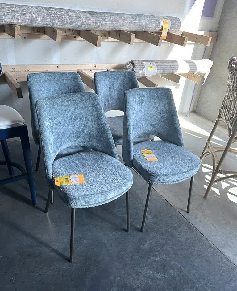 🏠Model  Home Clearance Center - Style Meets Smart Savings!🛋
Designer furniture &amp; decor at wholesale prices or less - yes really.😍 
This Friday only at Model  Home Clearance Center
📍4754 Arcadia Dr, Suite 110, Frederick, MD
🗓🕙Friday 10A-4P
W