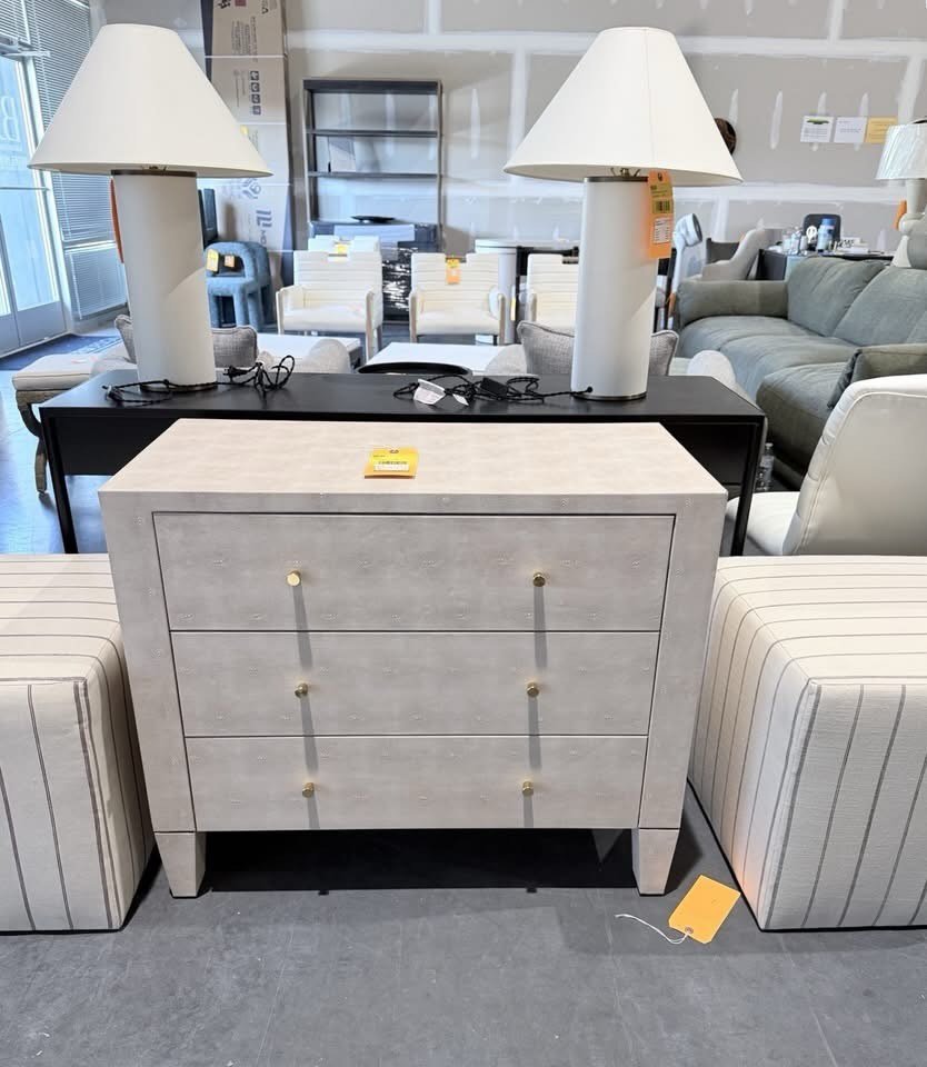 ✨We Are Open this Friday, June 5th✨
Model  Home Clearance Center is stocked &amp; ready to help you 
refresh your home, inside and outside!
Come see the Fabulous Finds waiting for you.🤩
📍4754 Arcadia Dr, Suite 110, Frederick, MD
🗓🕙Friday 10A-4P
B