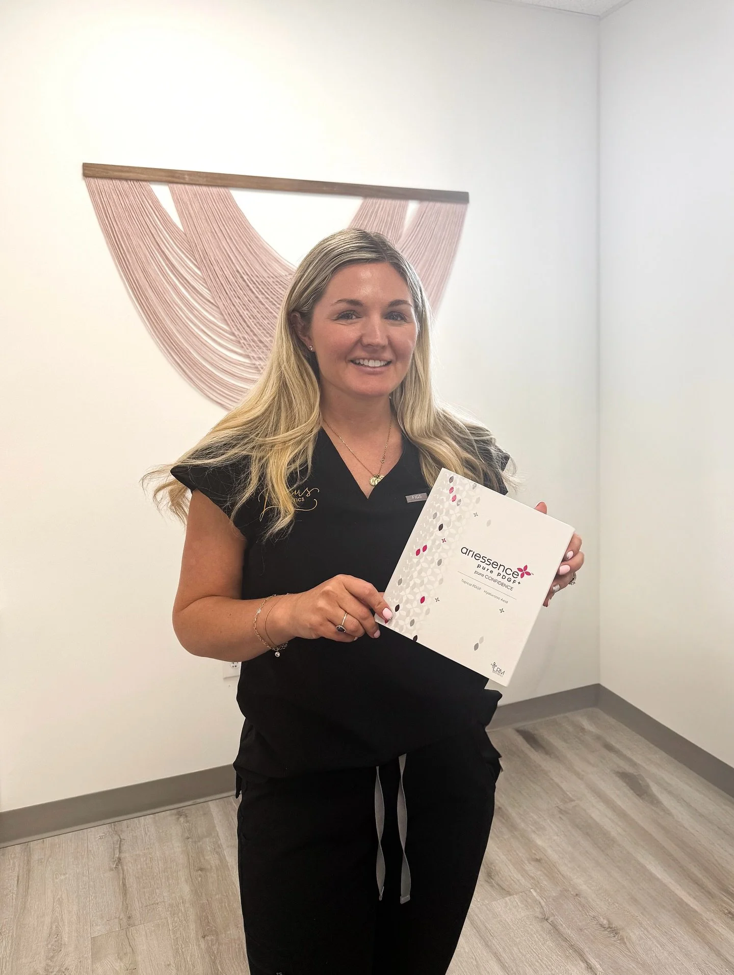 β¨ NEW at Luxus Aesthetics & Wellness — PDGF+ Injections for Under Eye Hollowing β¨β£
β£
Tired of looking tired even when you’re well-rested? Our newest treatment, PDGF+ injections, target under-eye hollowing by stimulating your body&rsqu