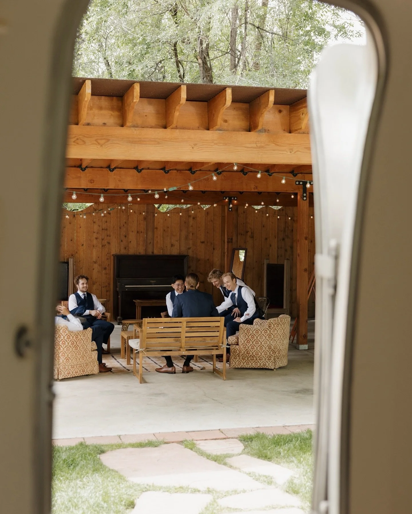 A scroll for just the groom: a look into B&rsquo;s morning getting ready with his boys in an airstream with the occasional and chaotic foosball game to top it off. 🍻

shot for @destinyfaith_photography