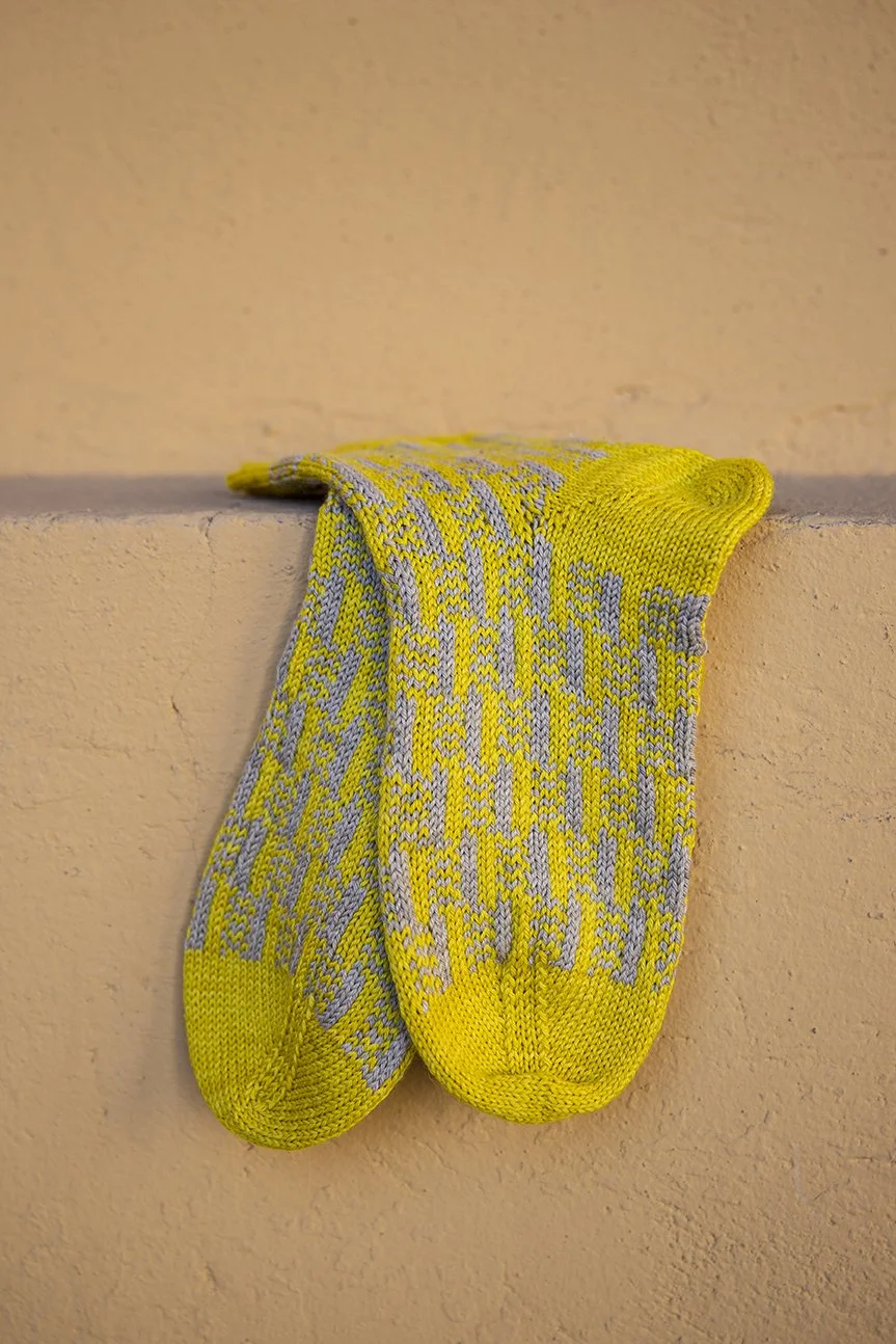 Kotilo socks – Knitting pattern for TAITO lehti, a Finnish craft magazine
