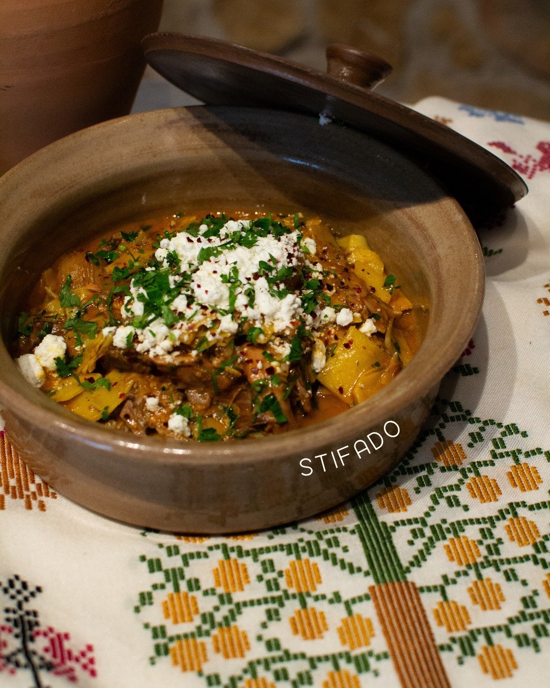 The best comfort food is meant to be shared.

Our Stifado combines braised goat, pearl onions, tomato, cinnamon, manouri, and hilopites in a dish rooted in Greek tradition and made for gathering.