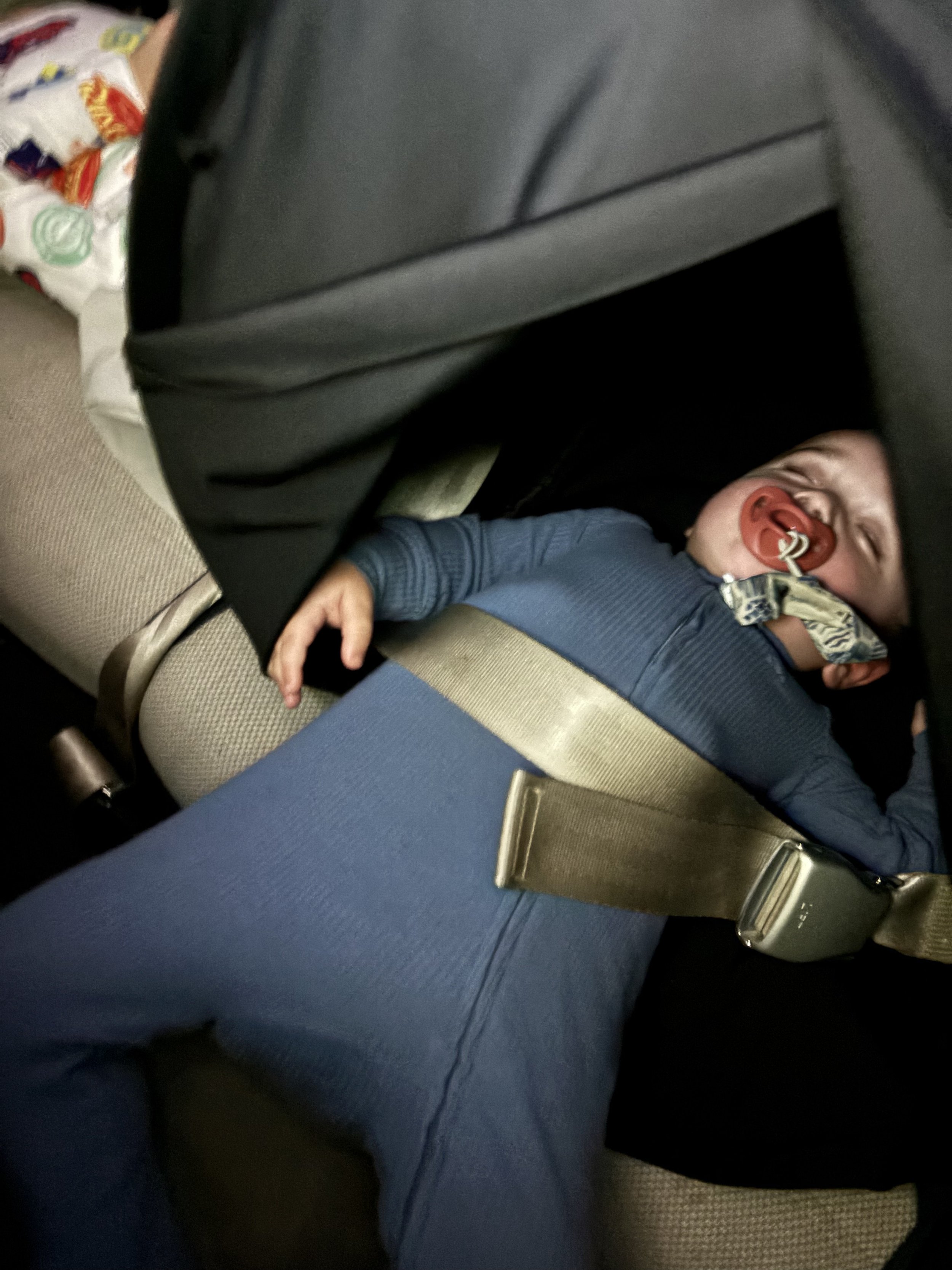 Tips for Flying With a Toddler: 3 Small Things That Actually Help