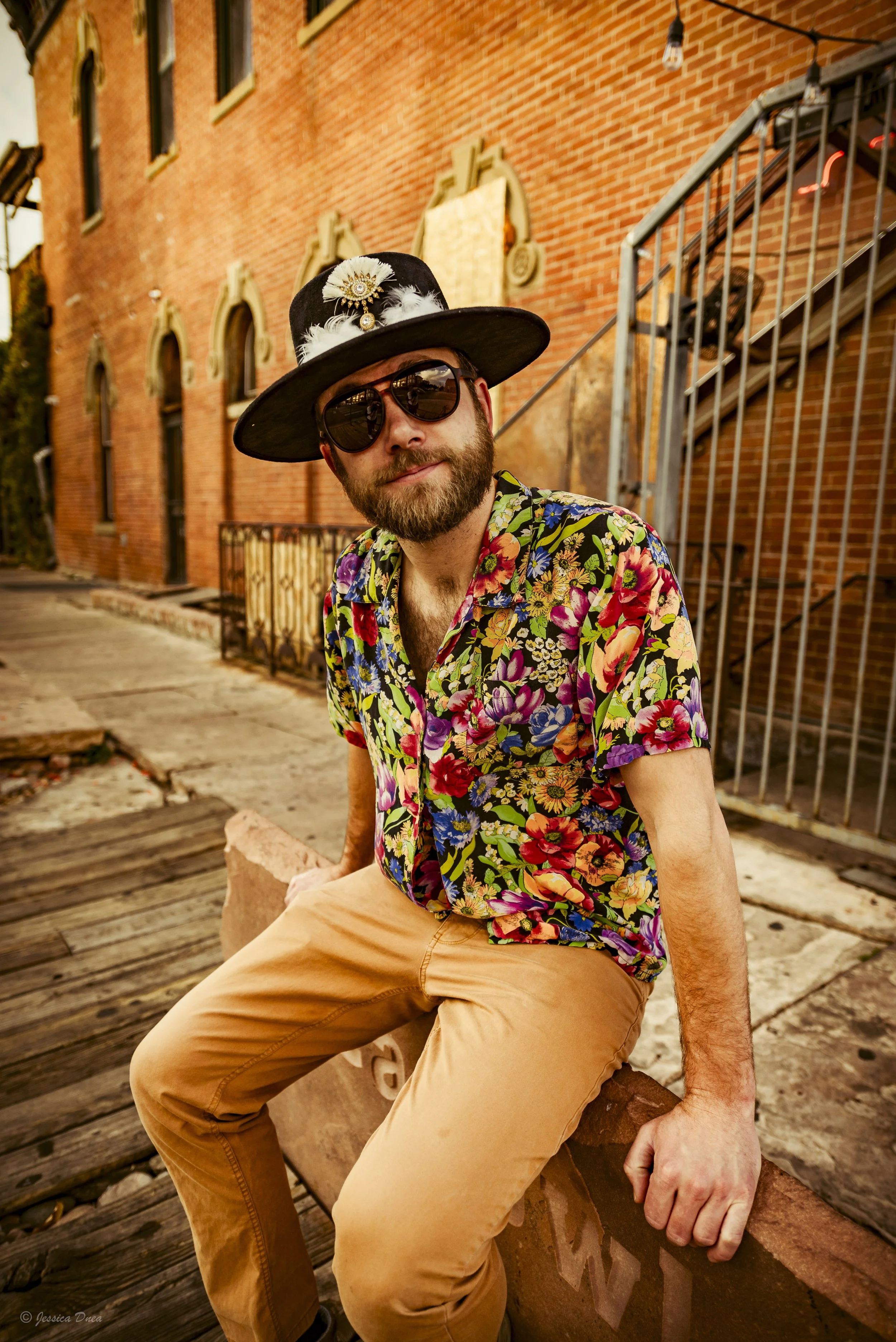 Outdoor portrait photography in Denver for artists, musicians, seniors, couples, and professionals.
