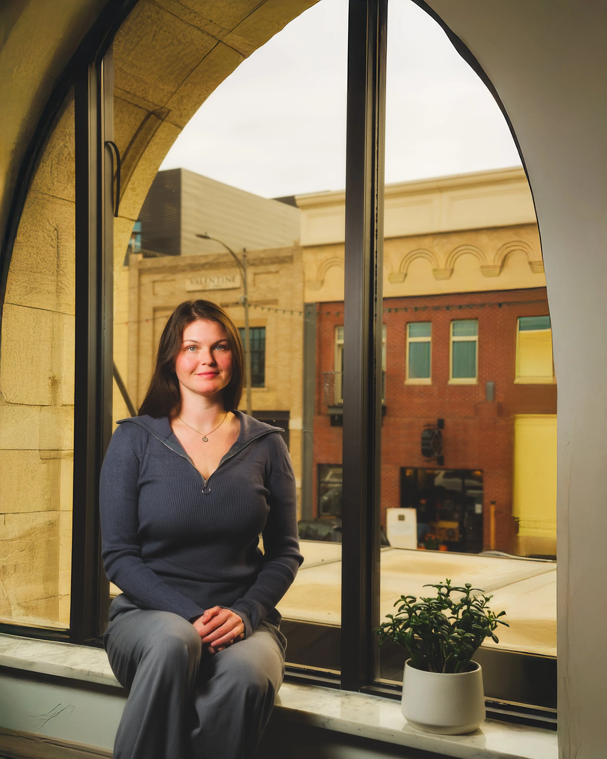 20251103_pho2032_environmental-portrait_smith-jess_0004.jpg