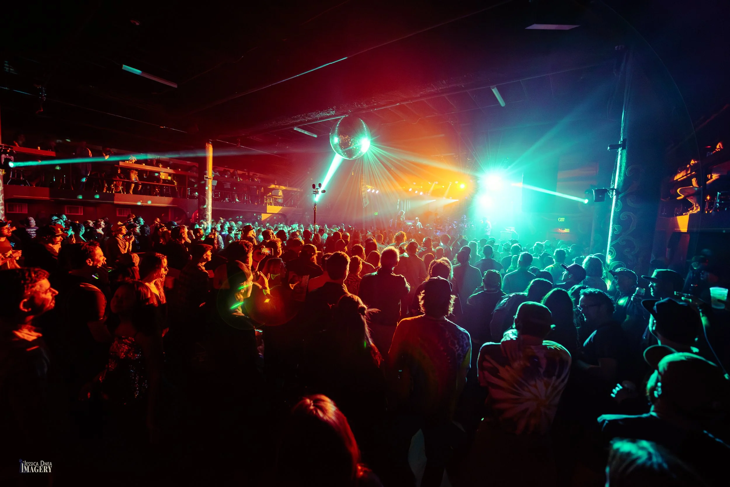 Denver live music photographer for artists, venues, promoters, and agencies—concert coverage across Denver and Colorado with fast delivery and press-ready files. 
Jessica Dnea Imagery